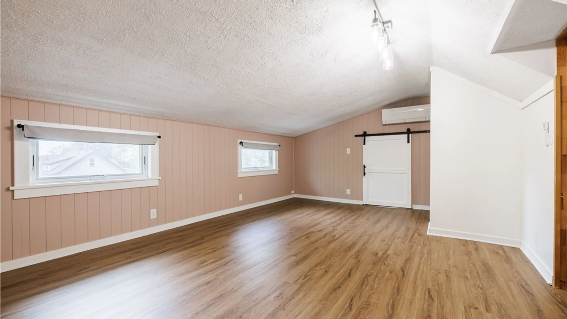 Property at 29 Boulevard Parkway, Rochester, NY 14612 32