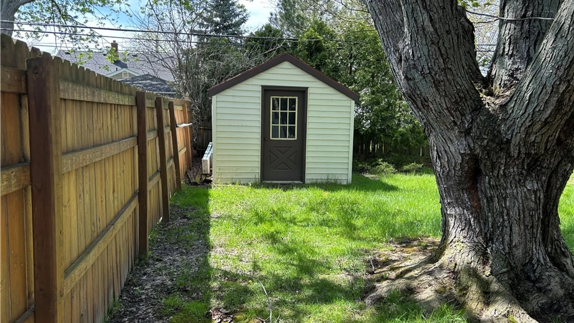 Property at 236 Wellington Avenue, Tonawanda, NY 14223 6