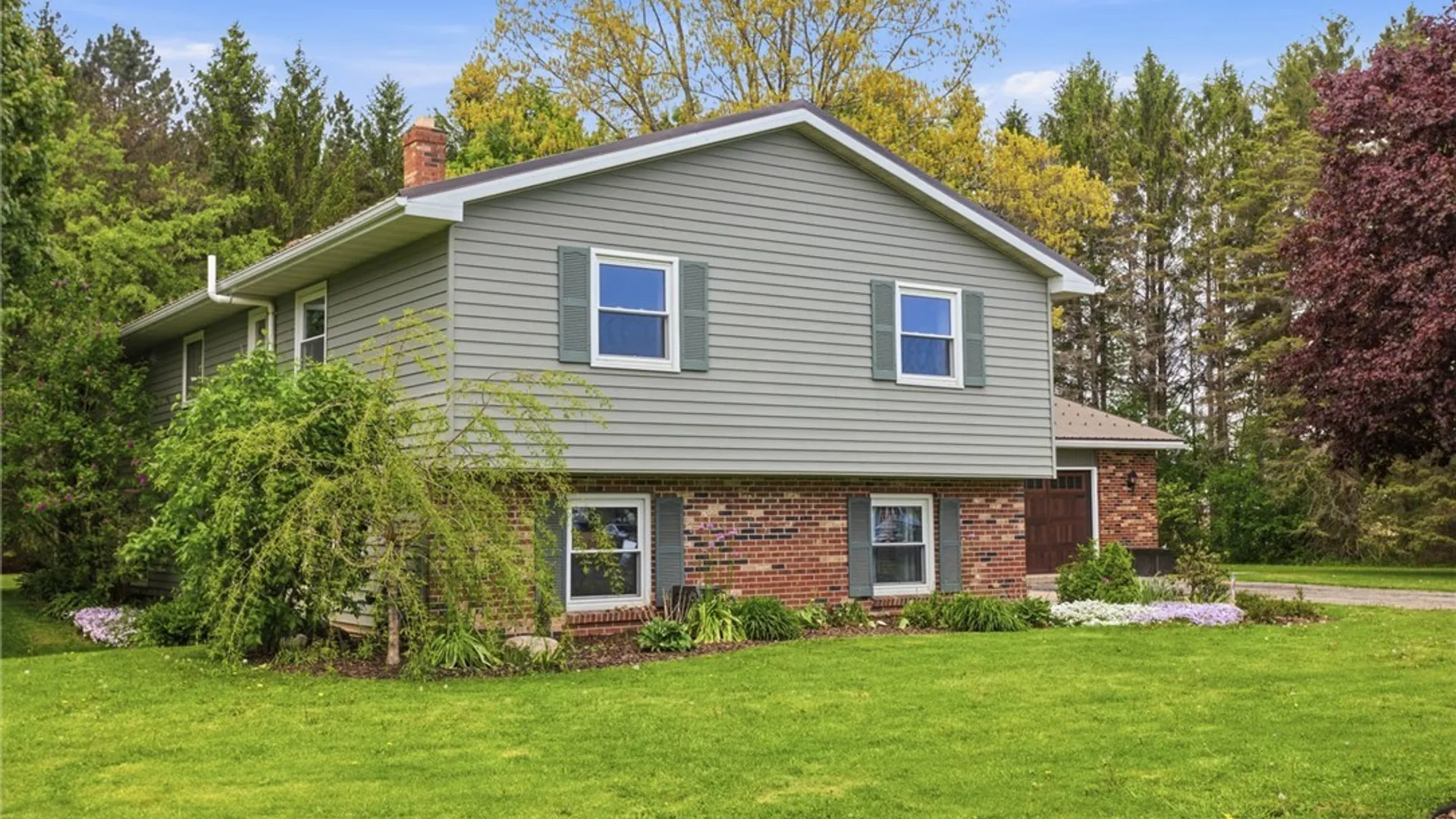Property at 10074 Creek Road, Pavilion, NY 14525 12