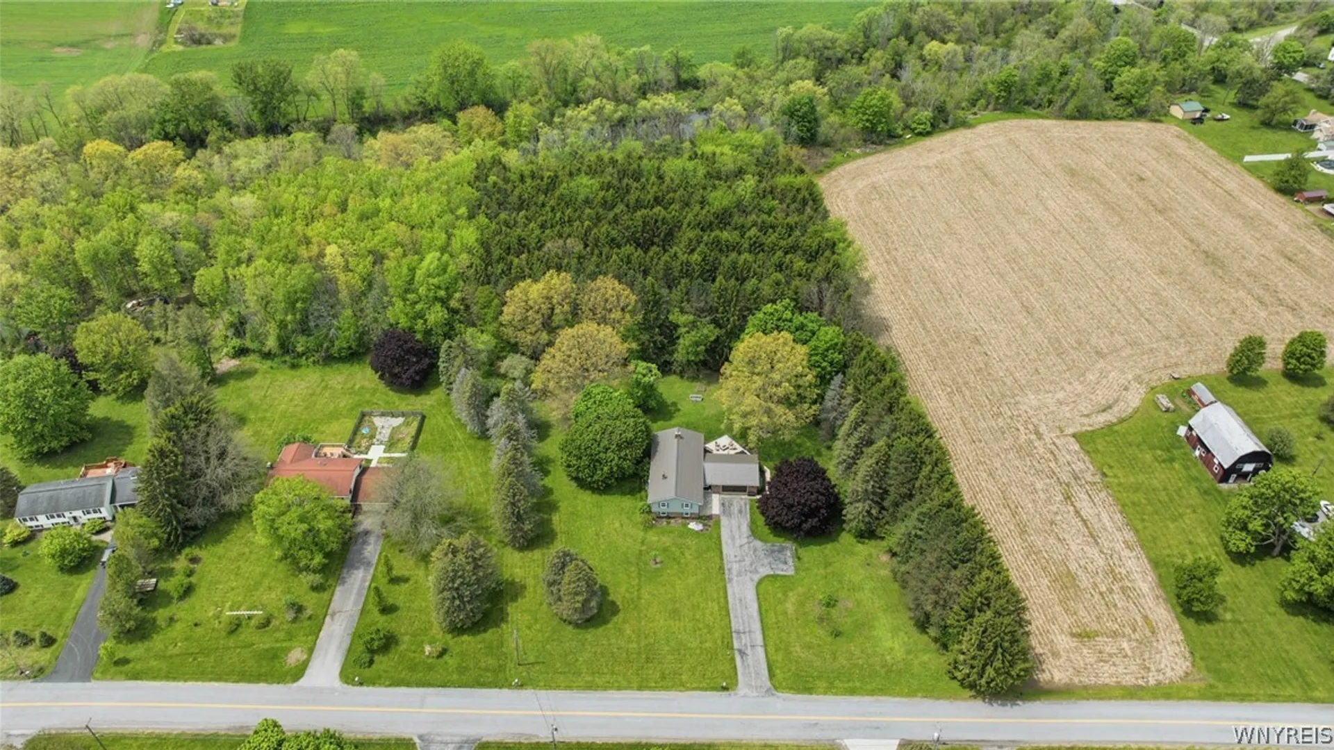 Property at 10074 Creek Road, Pavilion, NY 14525 18