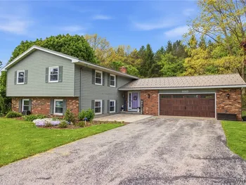 Property at 10074 Creek Road, Pavilion, NY 14525