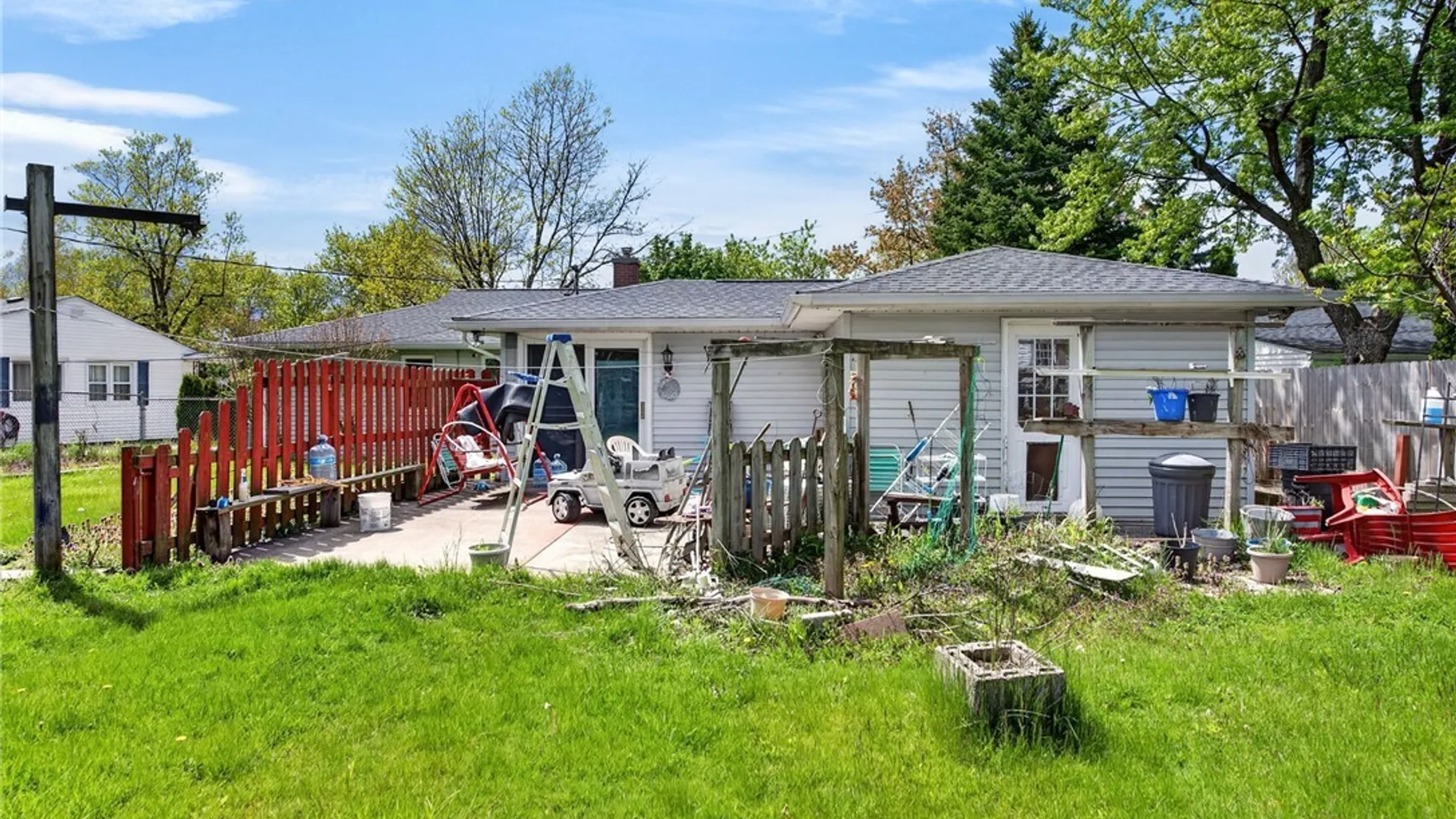 Property at 39 Mapleview Drive, Amherst, NY 14226 43