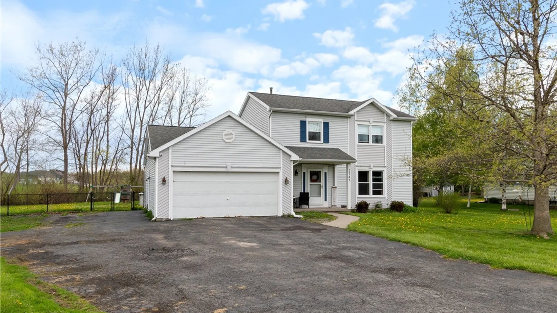 Property at 7747 Roder Parkway, Ontario, NY 14519 4