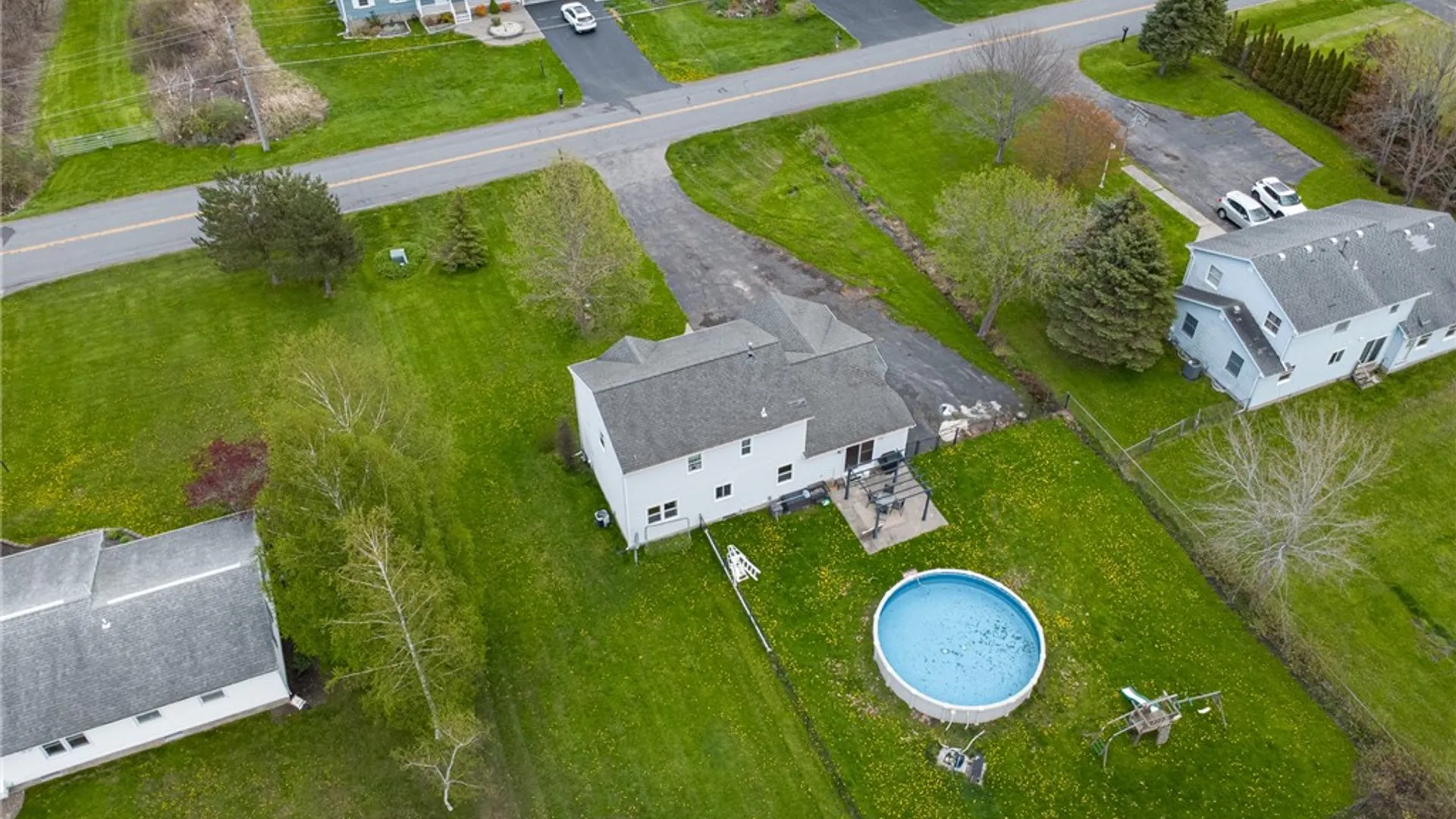 Property at 7747 Roder Parkway, Ontario, NY 14519 5