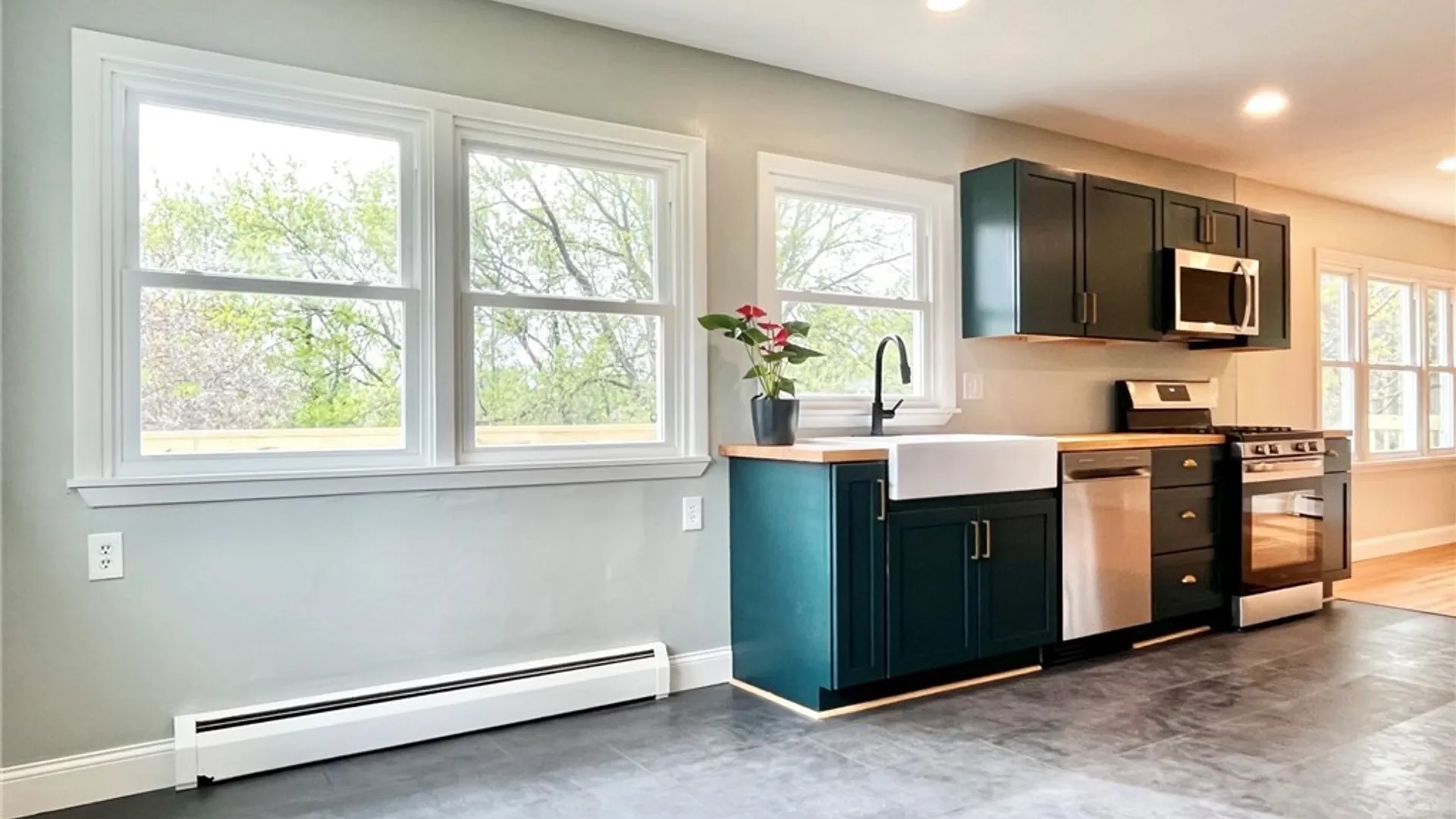 Property at 33 Elm Street, East Bloomfield, NY 14469 5