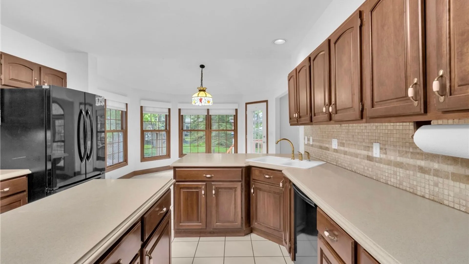 Property at 42 Pinelake Drive, Amherst, NY 14221 15