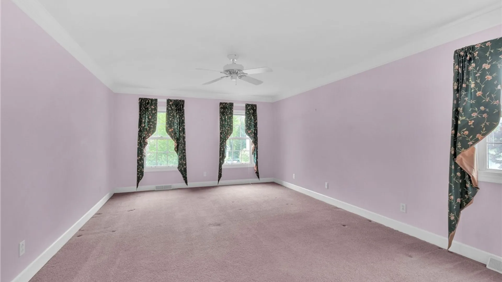 Property at 42 Pinelake Drive, Amherst, NY 14221 28