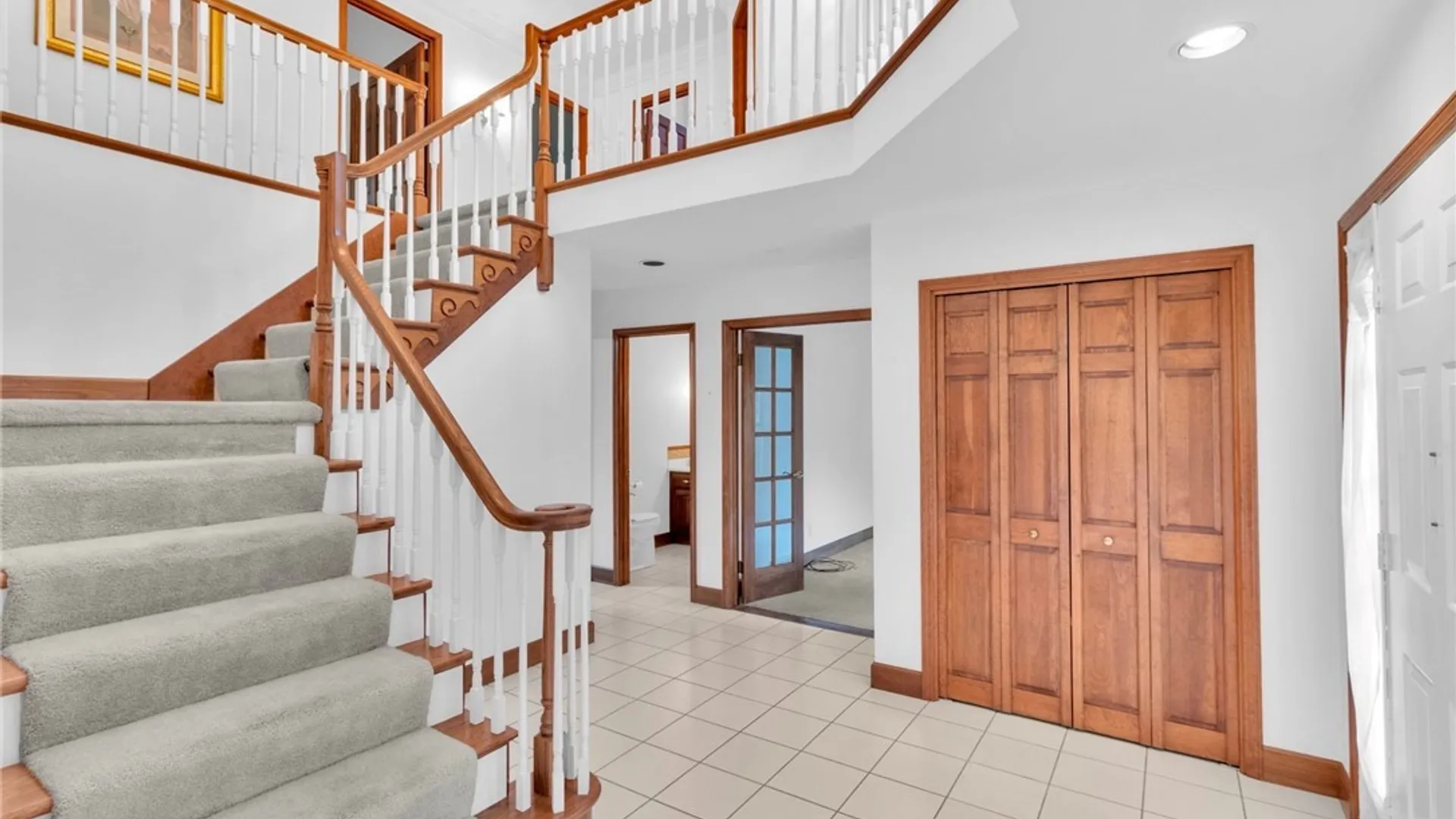 Property at 42 Pinelake Drive, Amherst, NY 14221 7