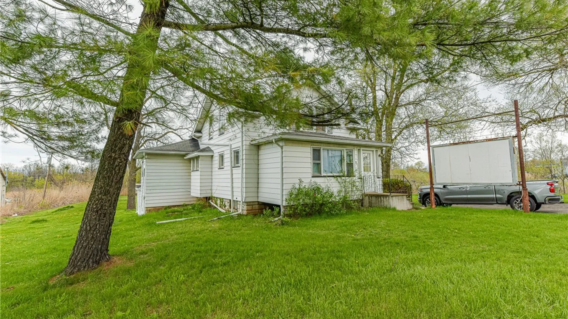 Property at 5058 W Ridge Road, Parma, NY 14559 2