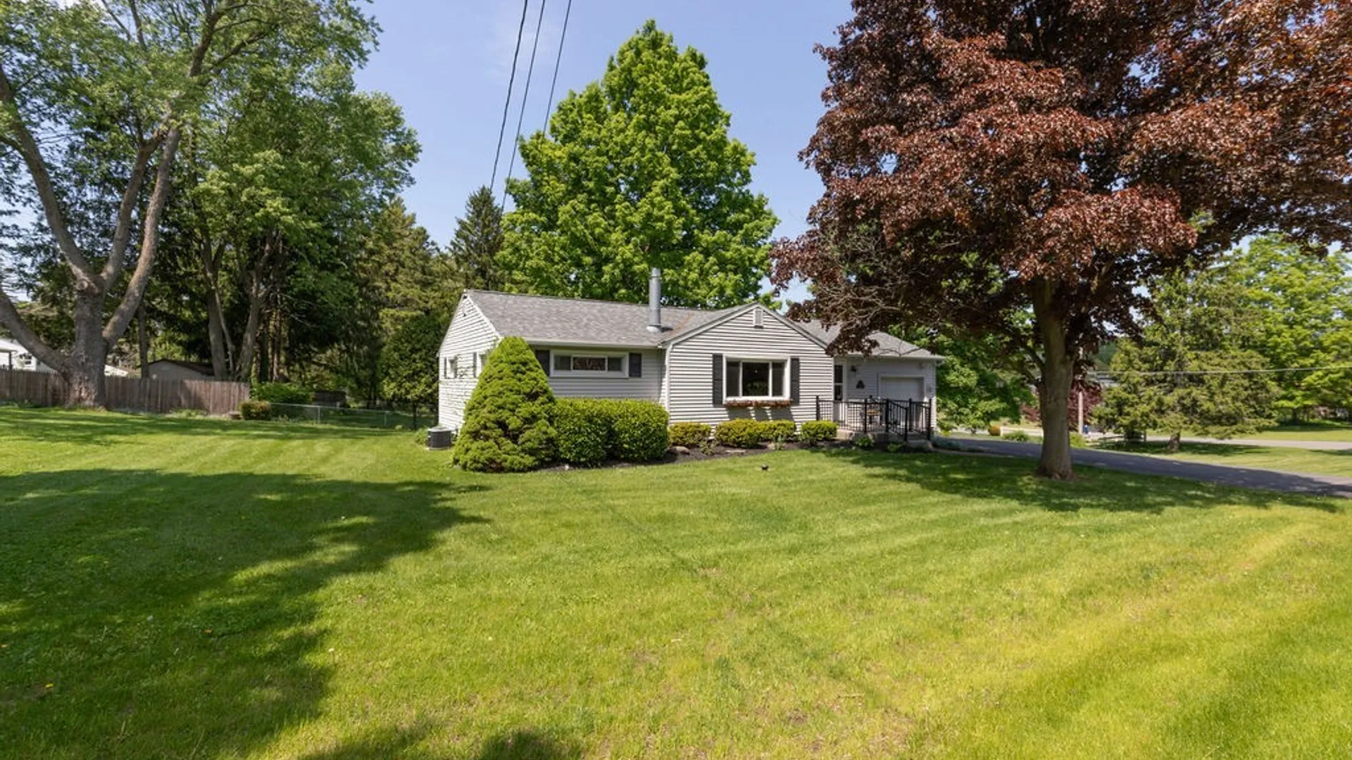 Property at 43 Richlee Drive, Camillus, NY 13031 36