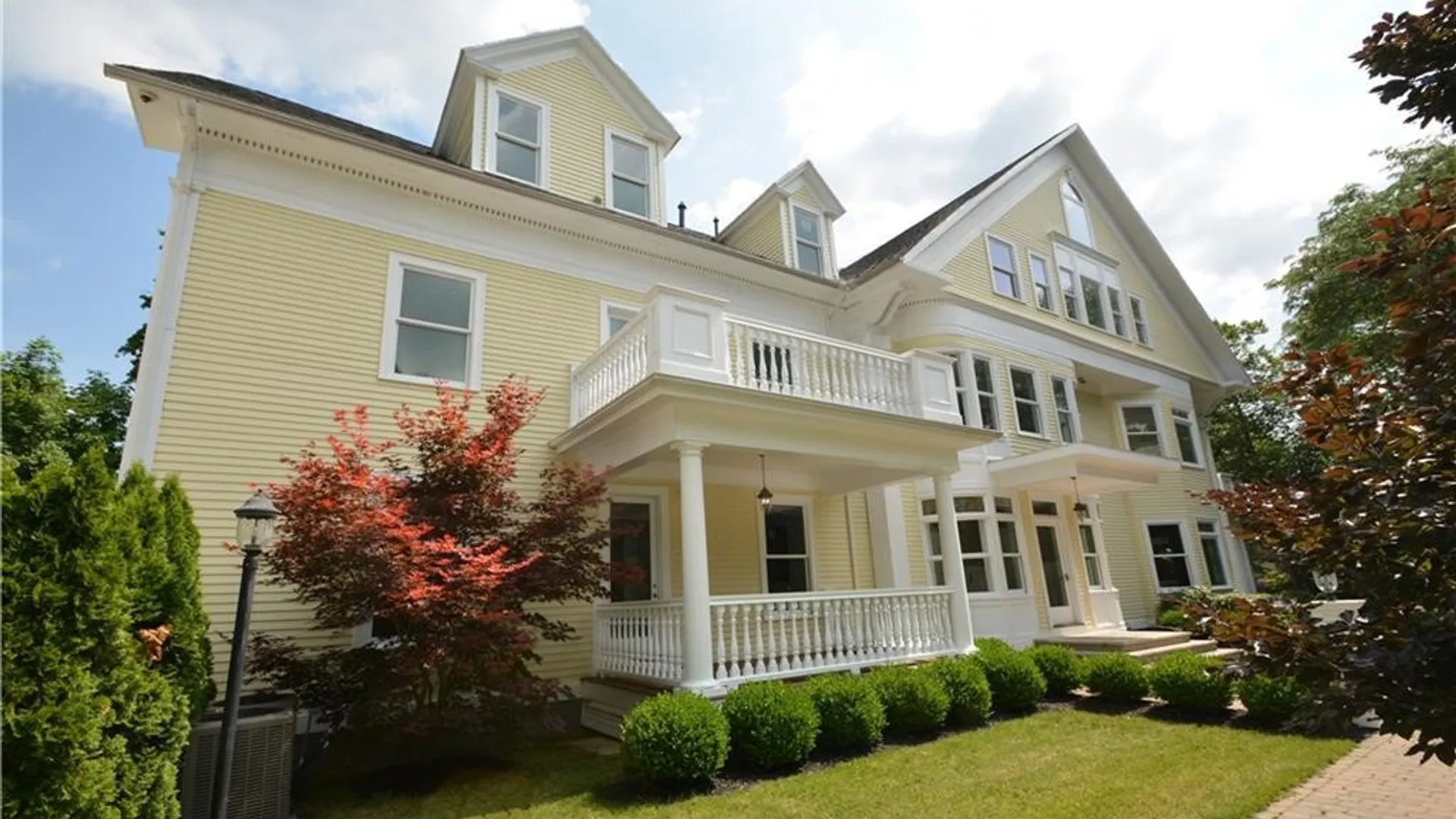Property at 17 Sibley Place UN#03, Rochester, NY 14607 38