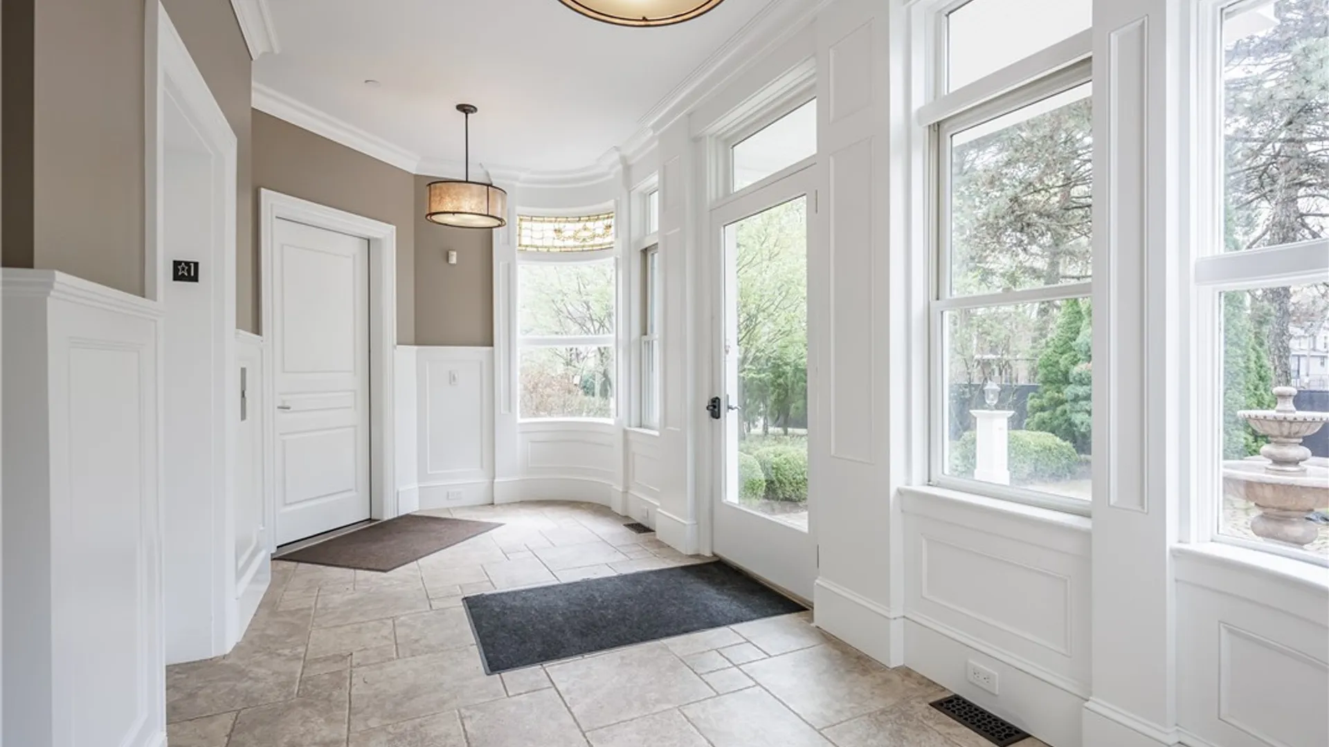 Property at 17 Sibley Place UN#03, Rochester, NY 14607 8