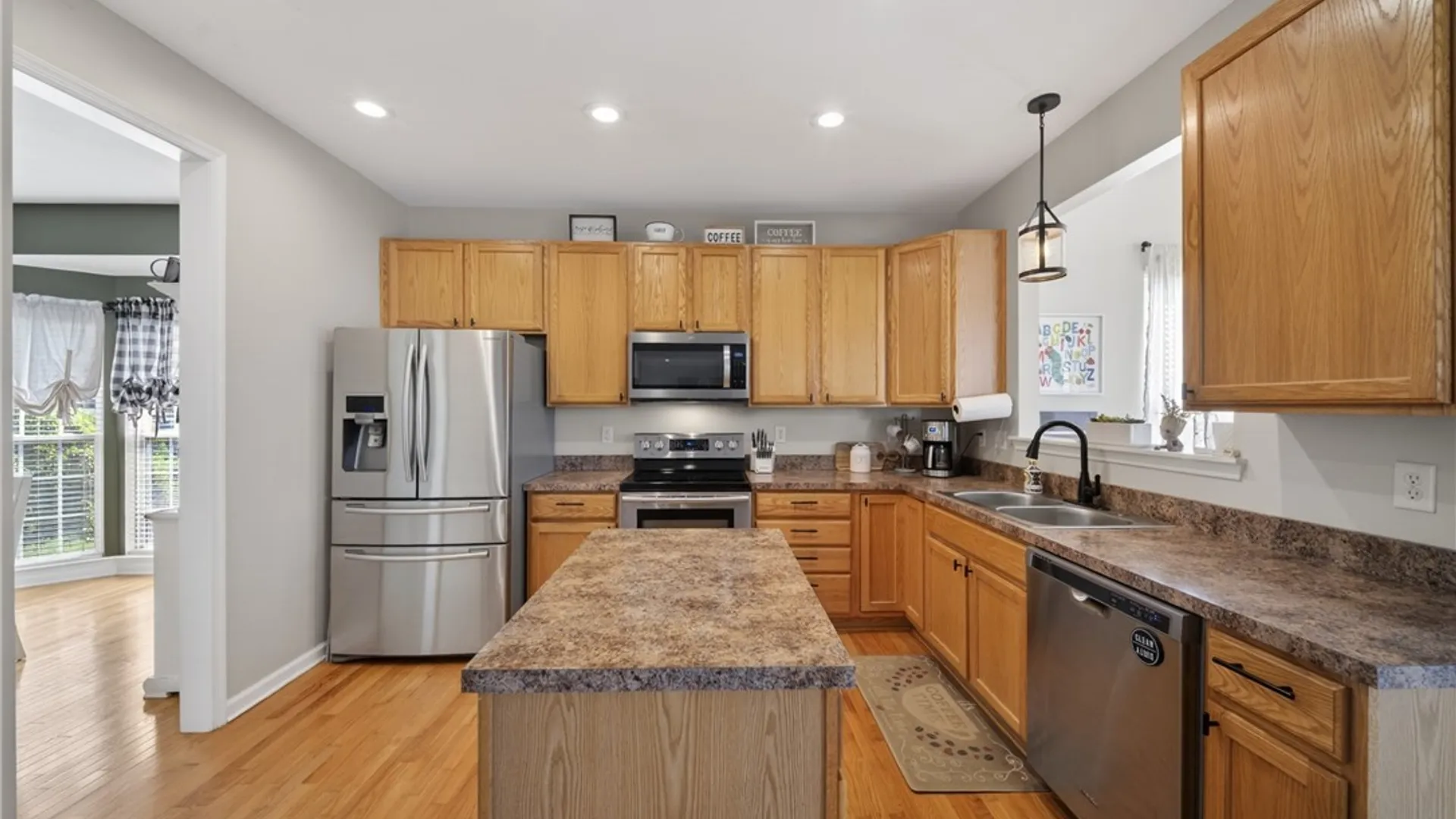 Property at 5334 Jillian Lane, Cicero, NY 13029 12