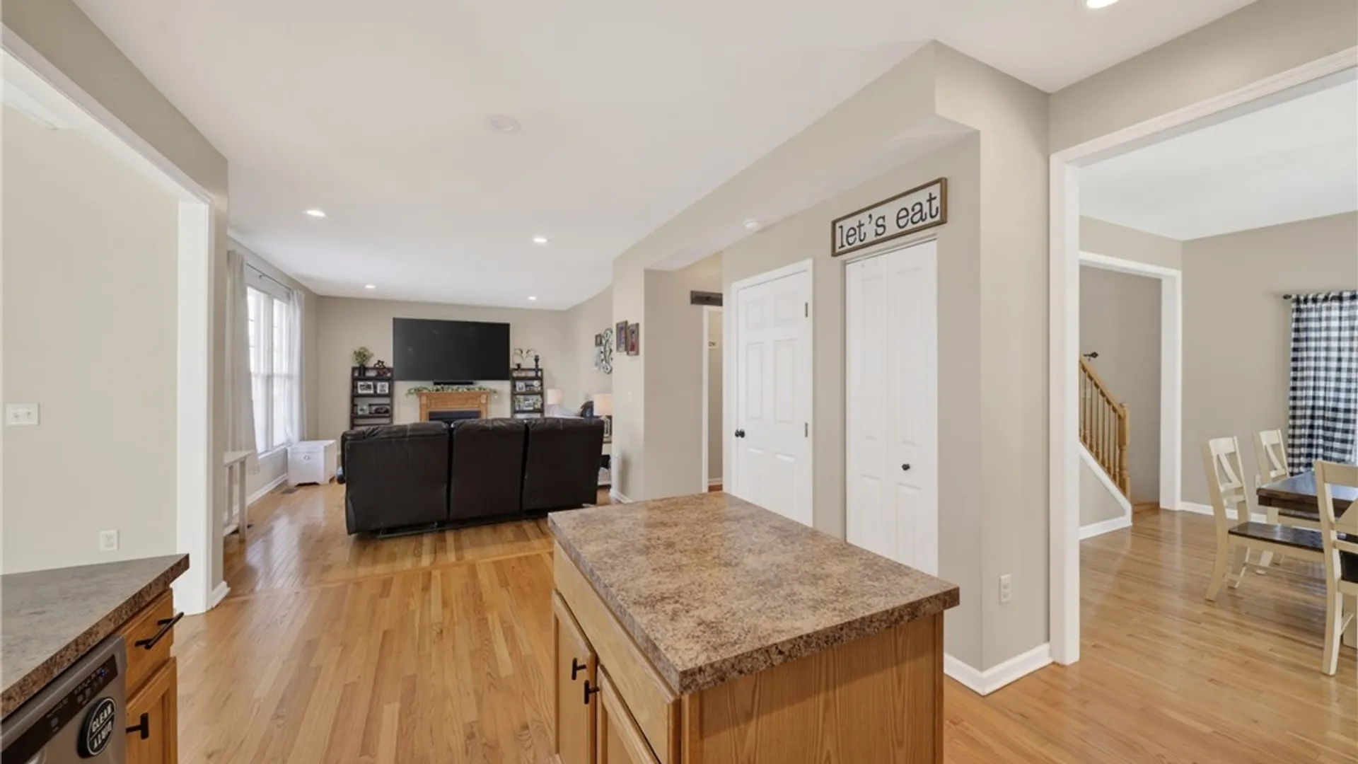 Property at 5334 Jillian Lane, Cicero, NY 13029 14