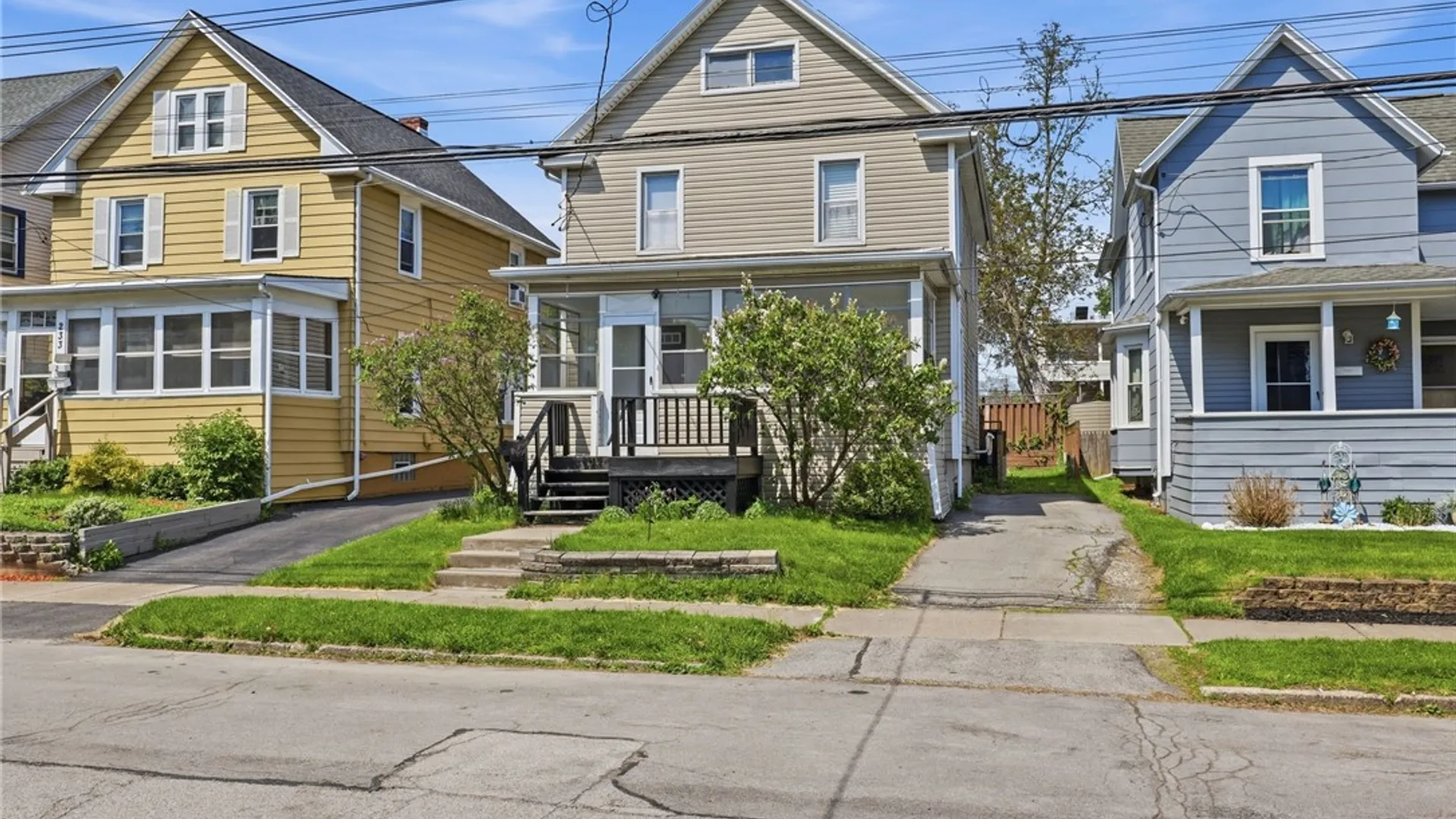 Property at 231 Elm Street, East Rochester, NY 14445 3