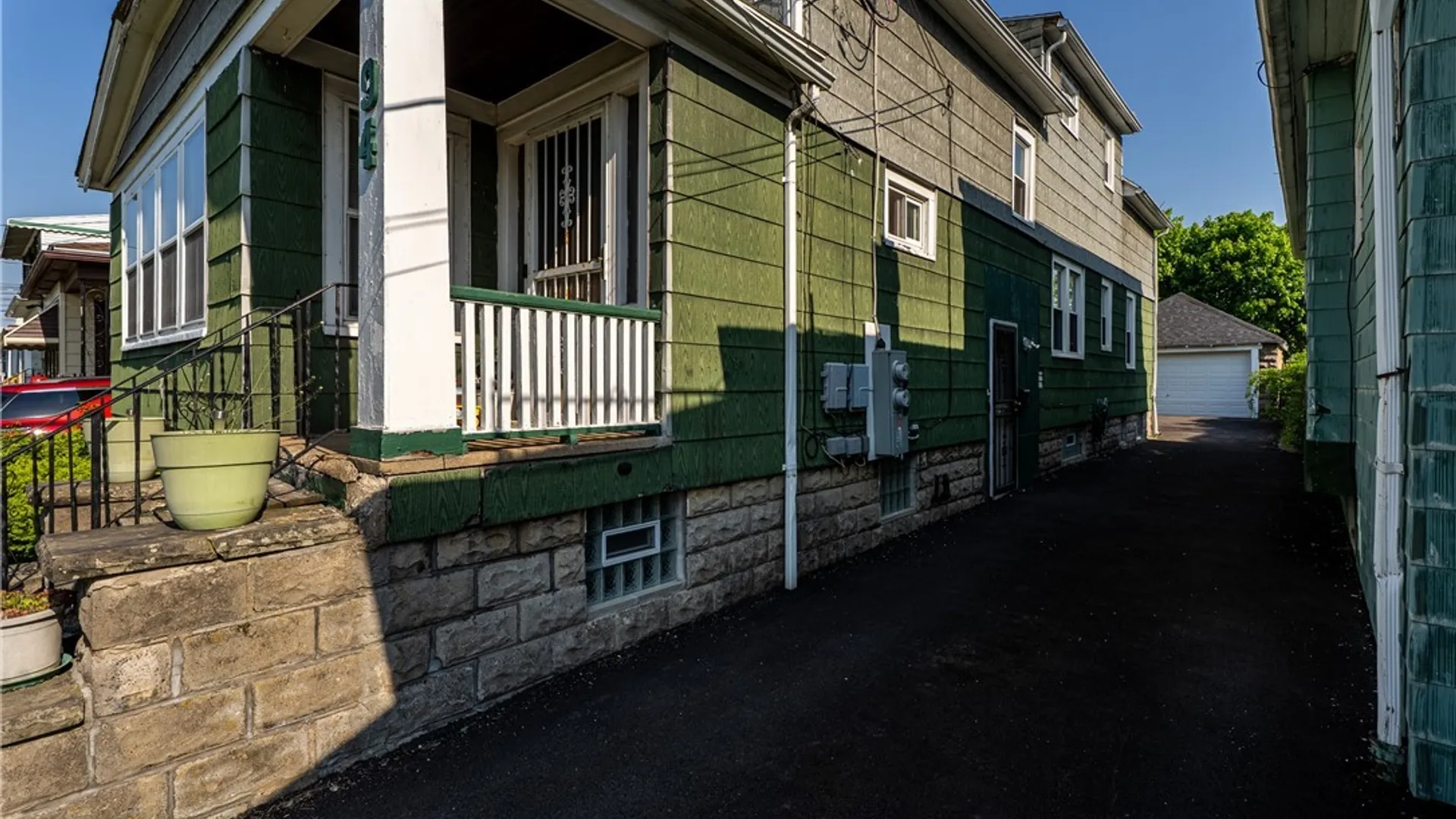 Property at 94 Connelly Avenue, Buffalo, NY 14215 4