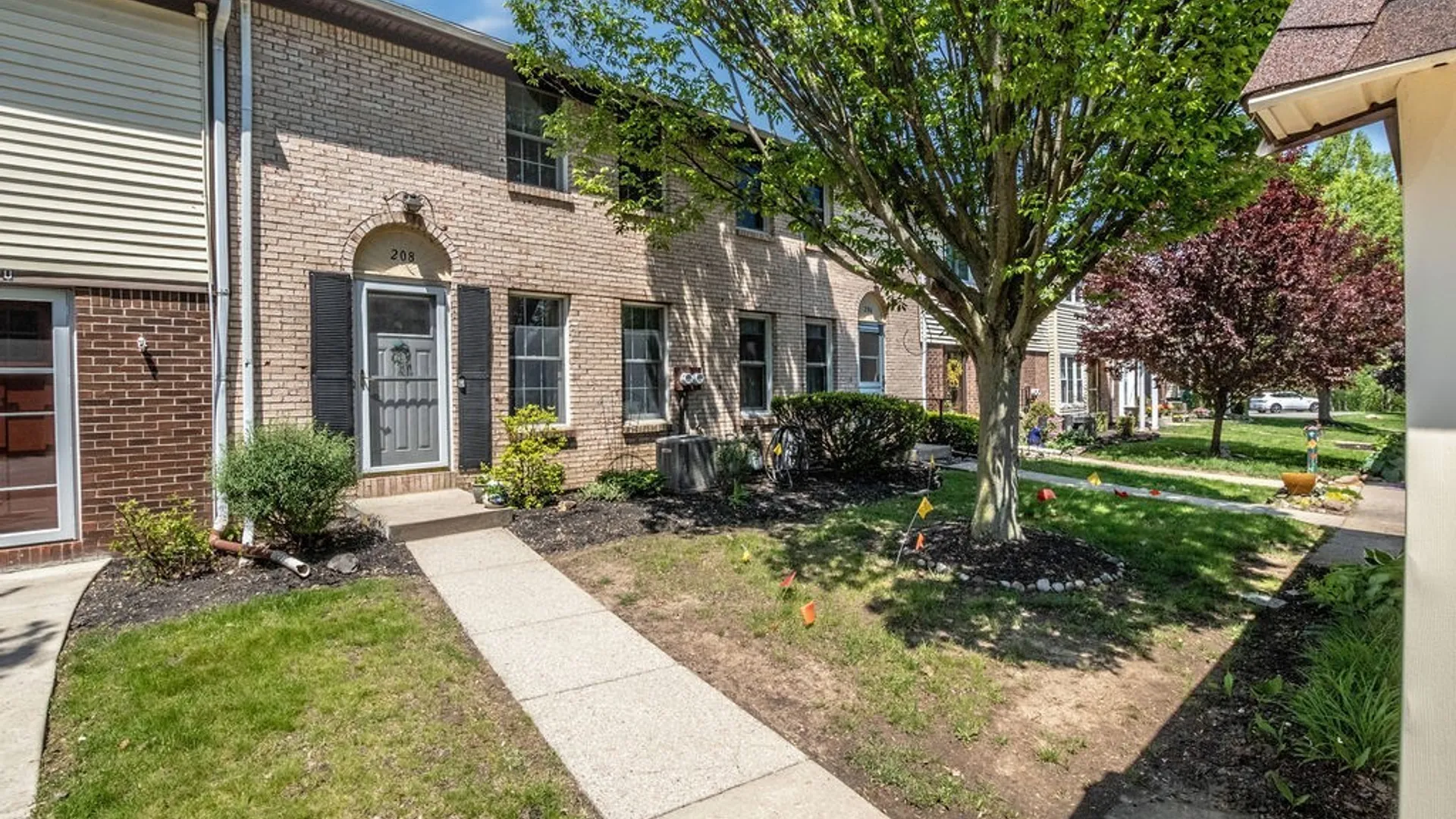 Property at 208 Stepping Stone Lane, Orchard Park, NY 14127 29