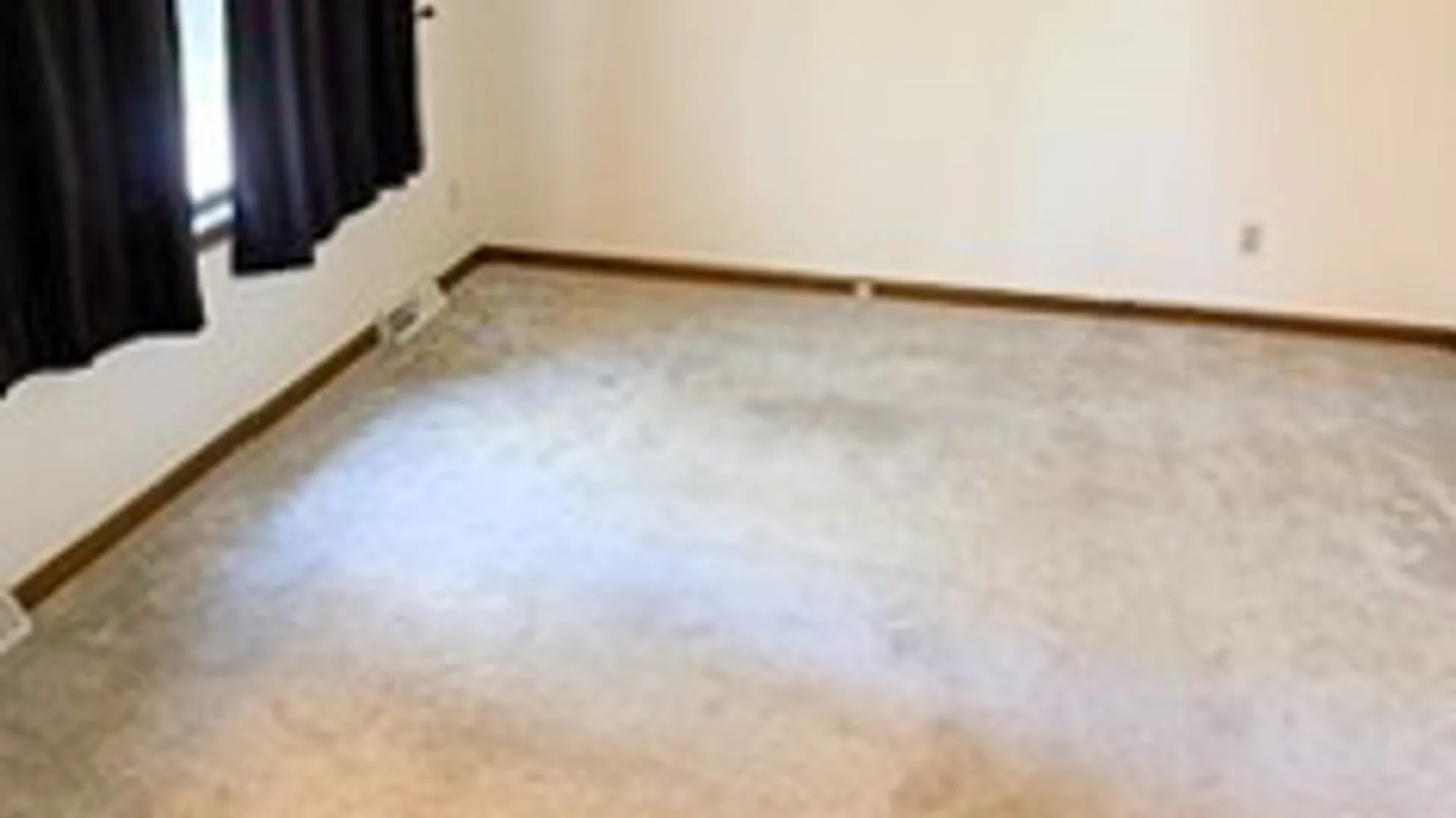 Property at 1425 Como Park Boulevard, Cheektowaga, NY 14043 7