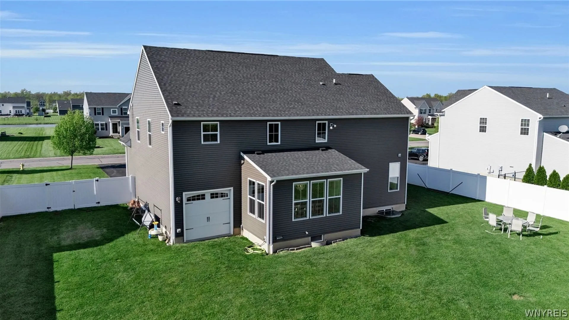 Property at 4974 Cloverleaf Lane, Pendleton, NY 14094 3