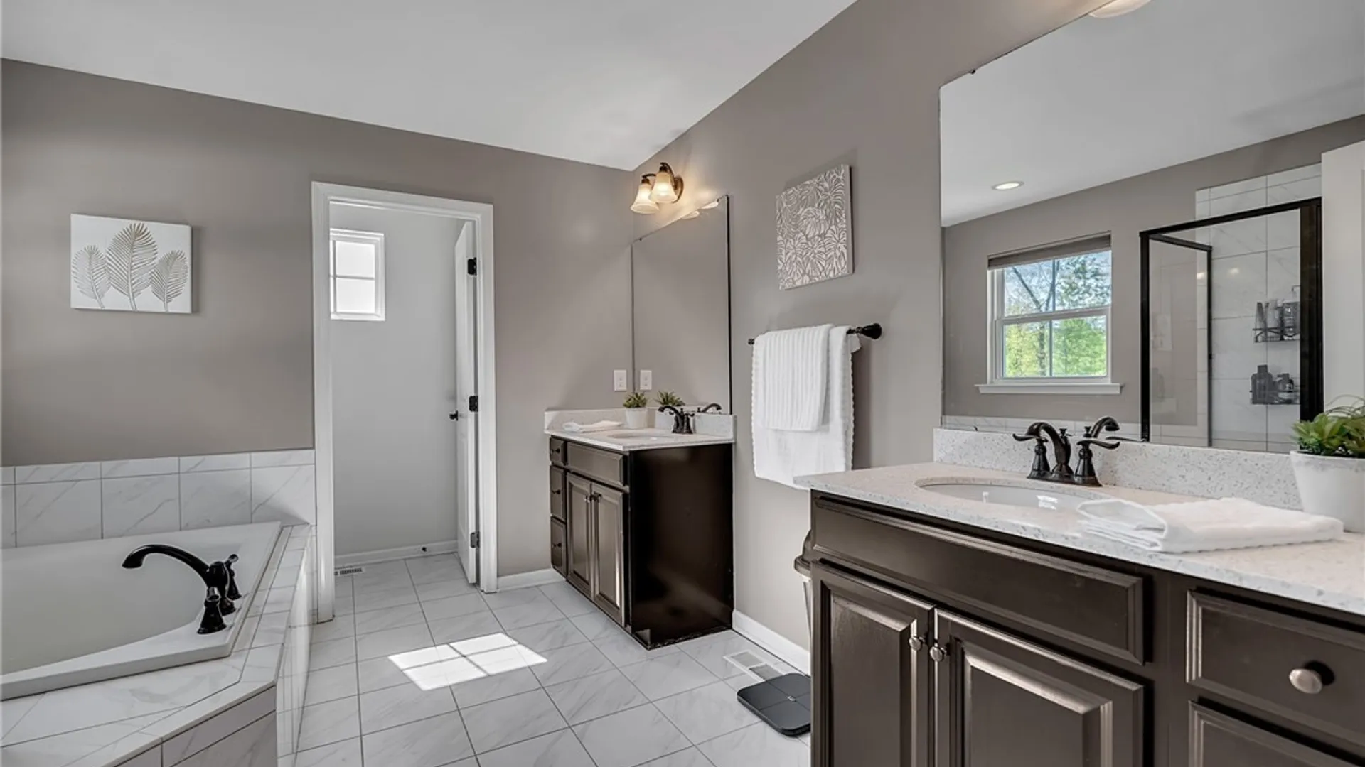 Property at 4974 Cloverleaf Lane, Pendleton, NY 14094 30