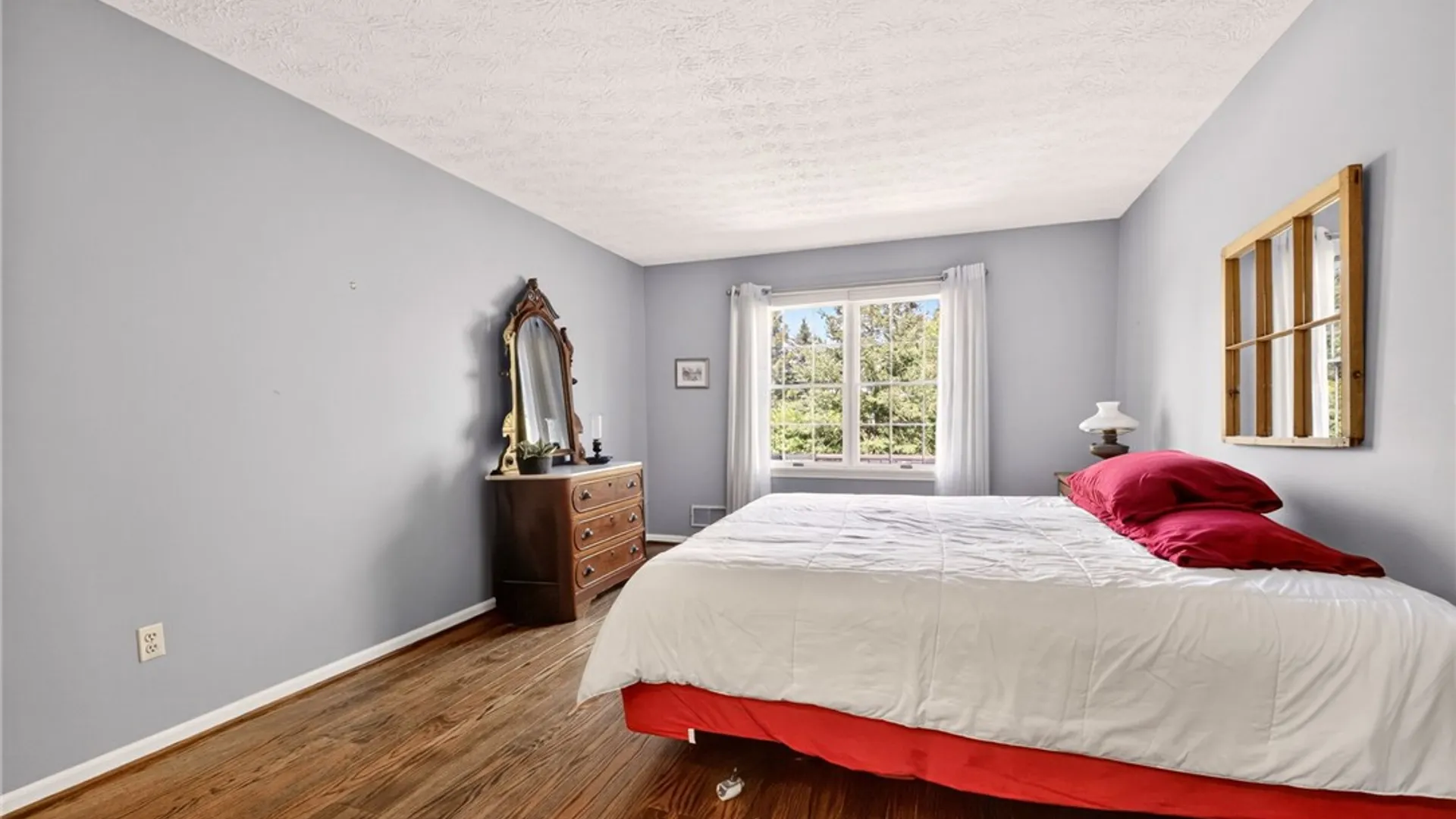 Property at 2 Montpelier Circle, Brighton, NY 14618 25