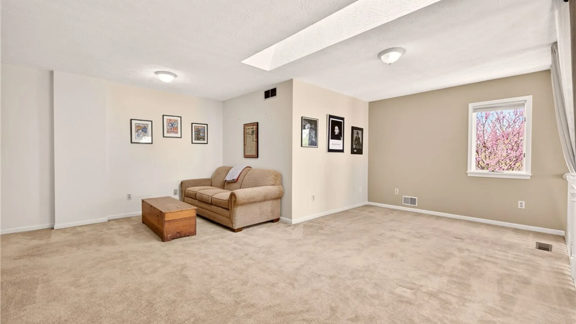 Property at 2 Montpelier Circle, Brighton, NY 14618 30