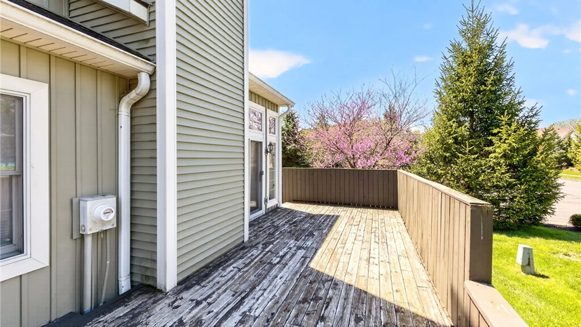 Property at 2 Montpelier Circle, Brighton, NY 14618 36