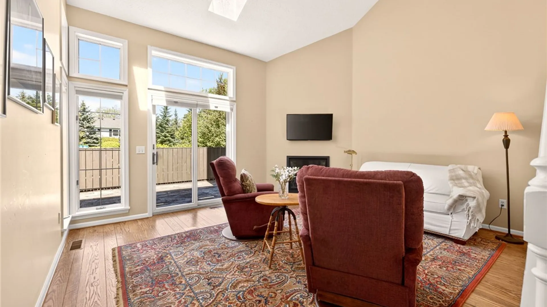 Property at 2 Montpelier Circle, Brighton, NY 14618 9