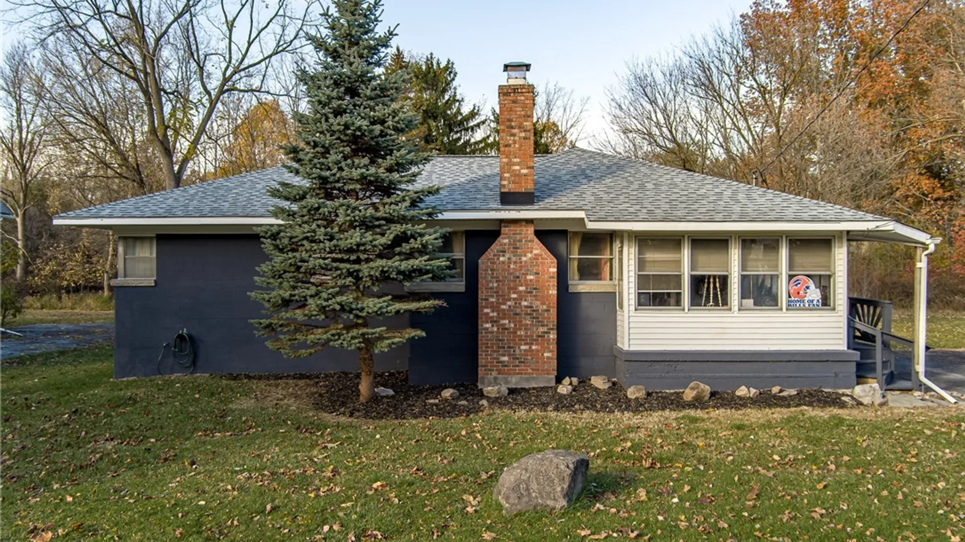 Property at 148 Cramer Street, North Tonawanda, NY 14120 2