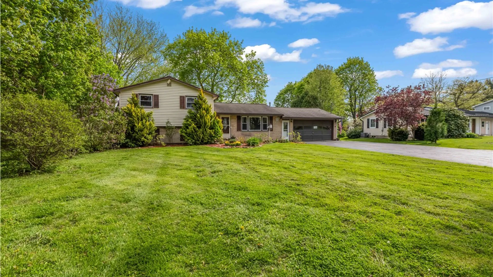 Property at 423 Huffer Road, Parma, NY 14468 2