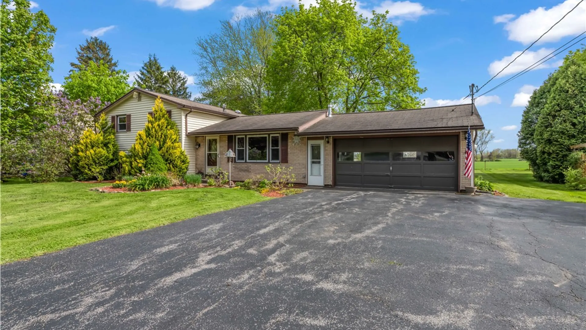Property at 423 Huffer Road, Parma, NY 14468 3