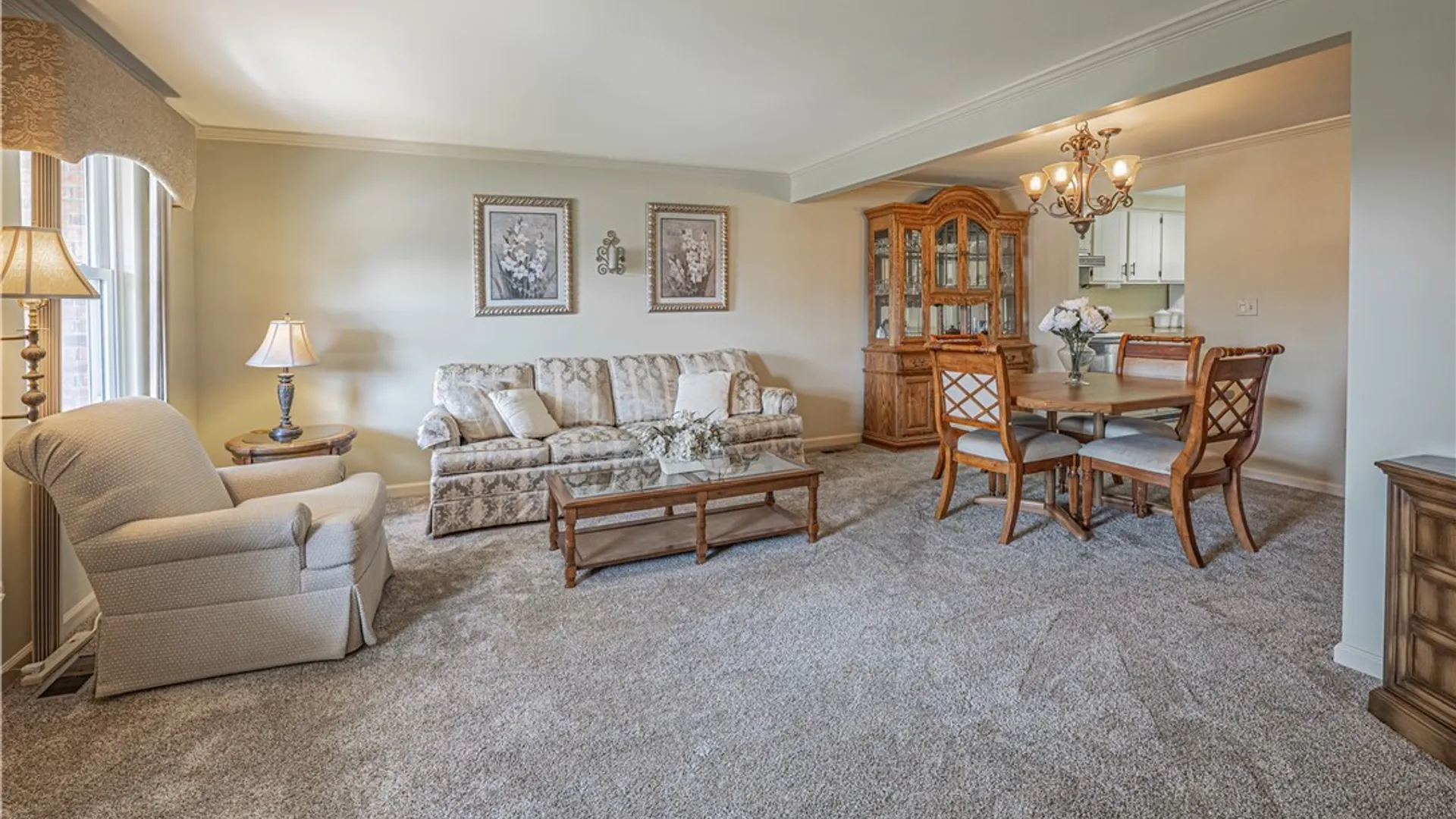 Property at 7 The Common, Lockport City, NY 14094 13