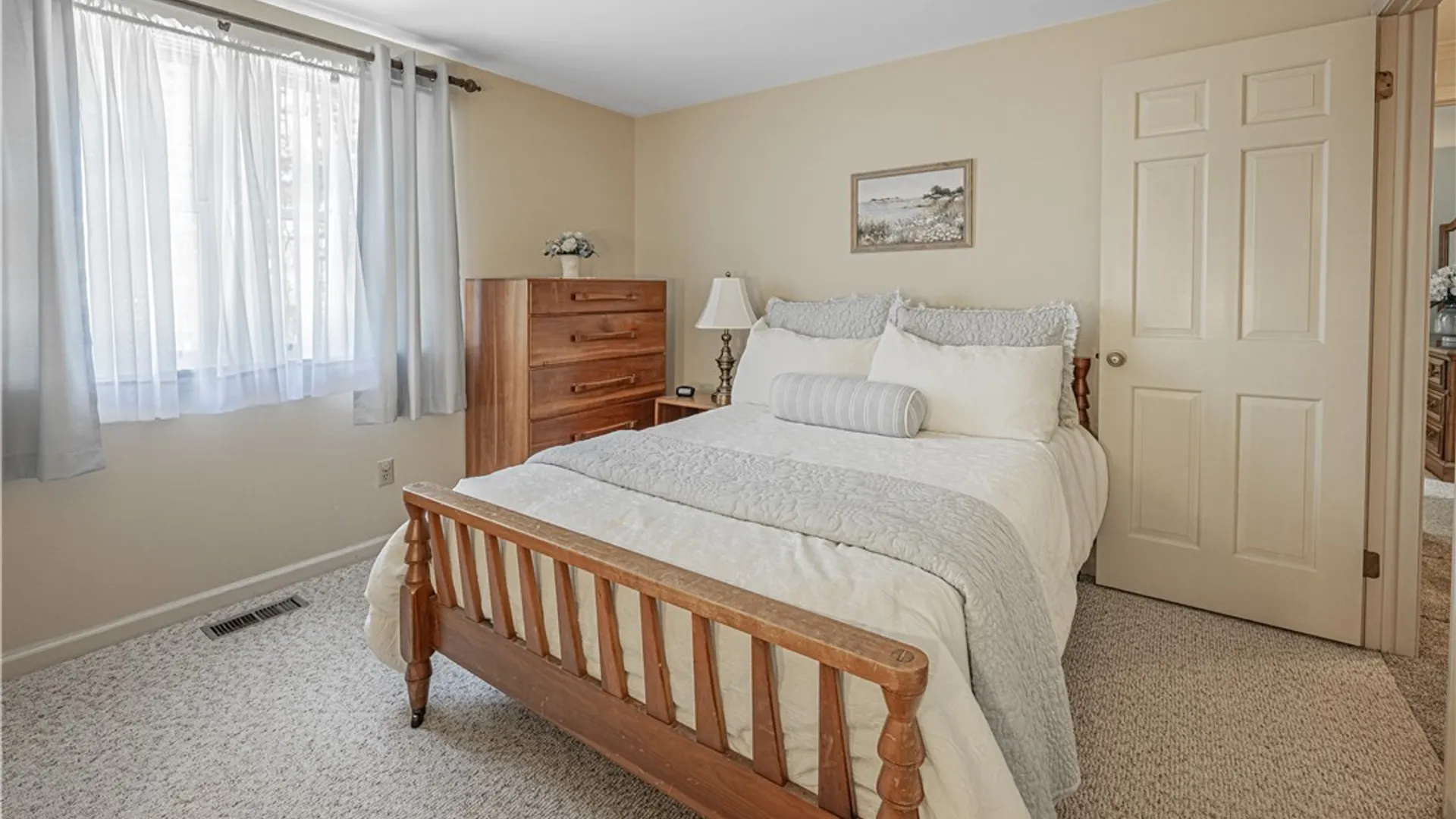 Property at 7 The Common, Lockport City, NY 14094 19