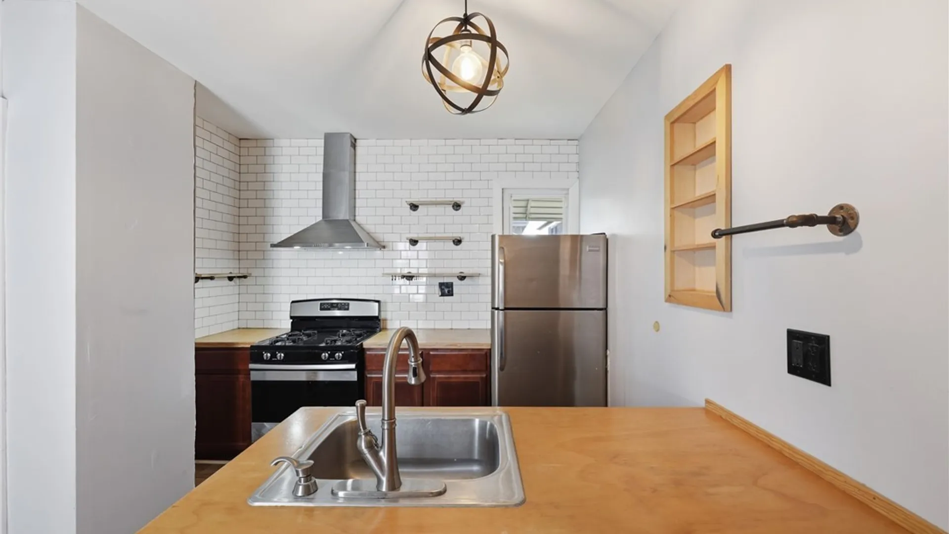 Property at 182 Peter Street, Buffalo, NY 14207 10