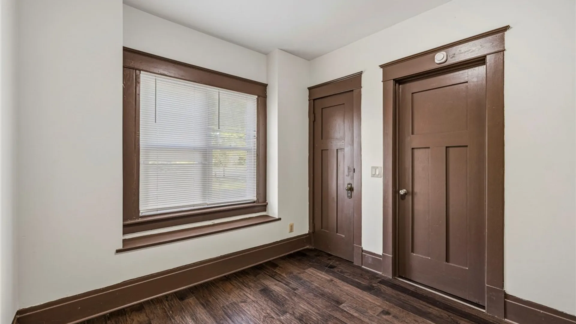 Property at 659 Best Street, Buffalo, NY 14211 14