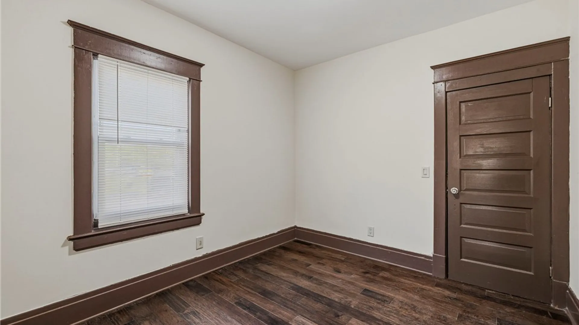 Property at 659 Best Street, Buffalo, NY 14211 16