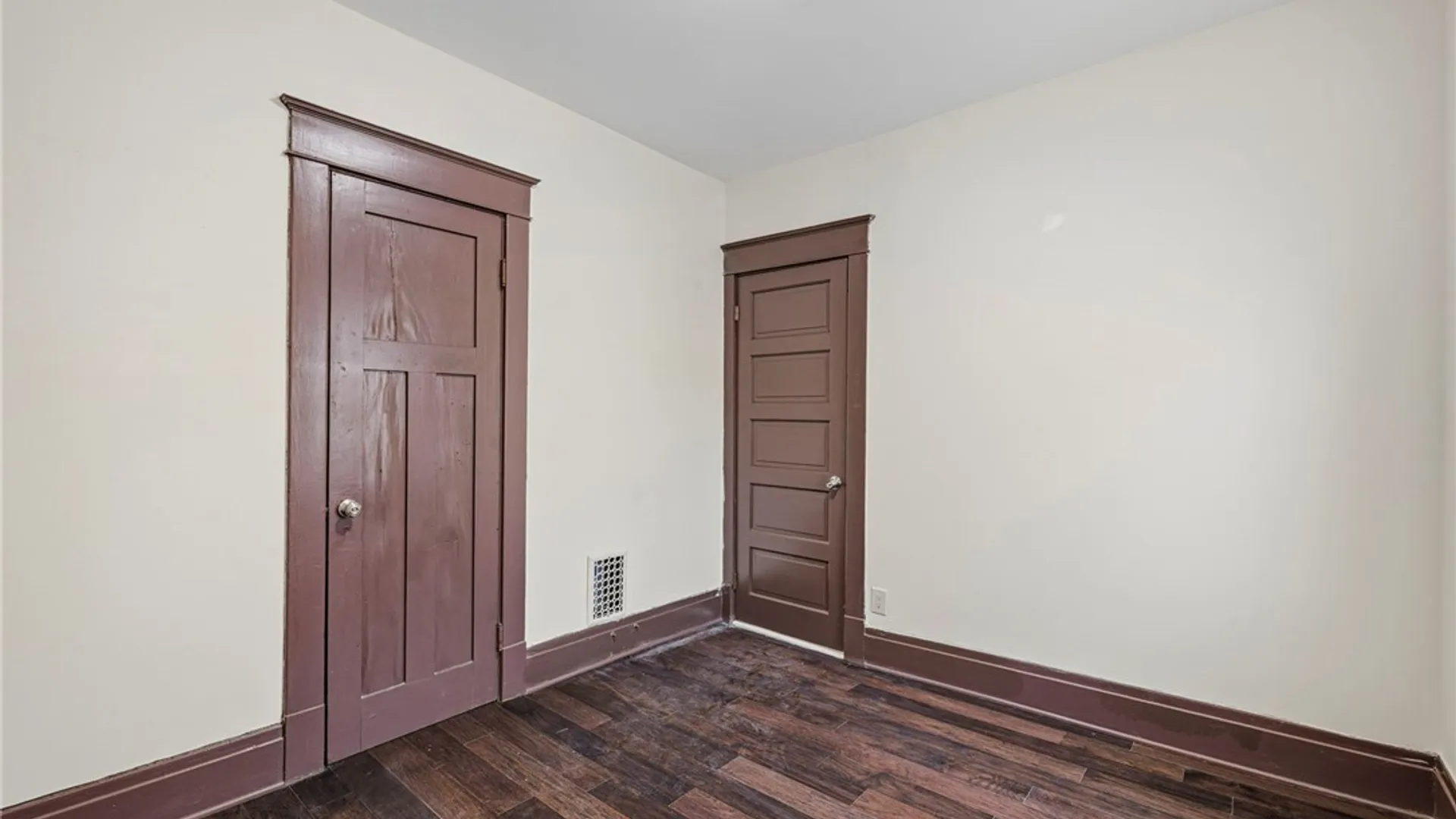 Property at 659 Best Street, Buffalo, NY 14211 18