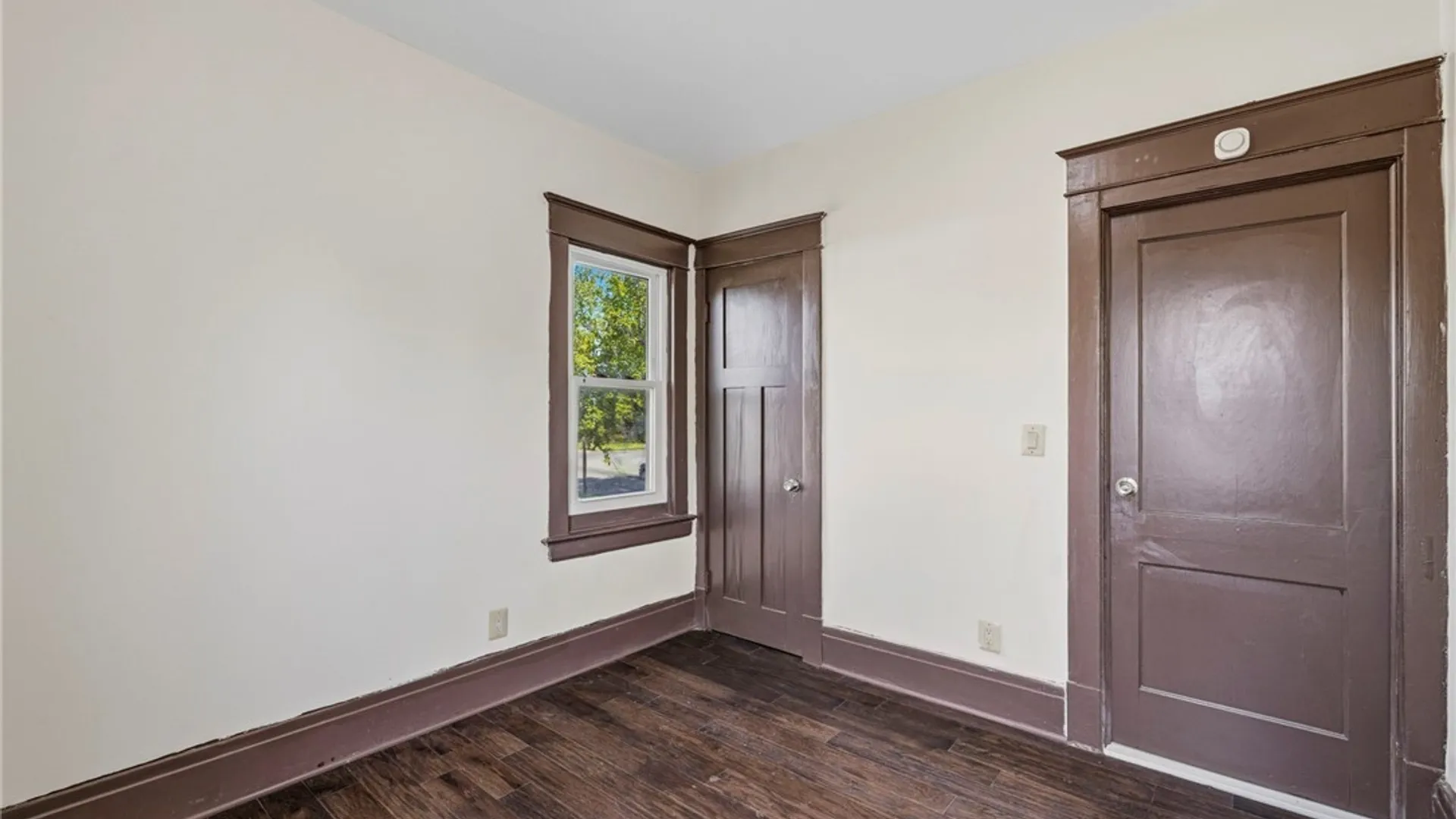 Property at 659 Best Street, Buffalo, NY 14211 38