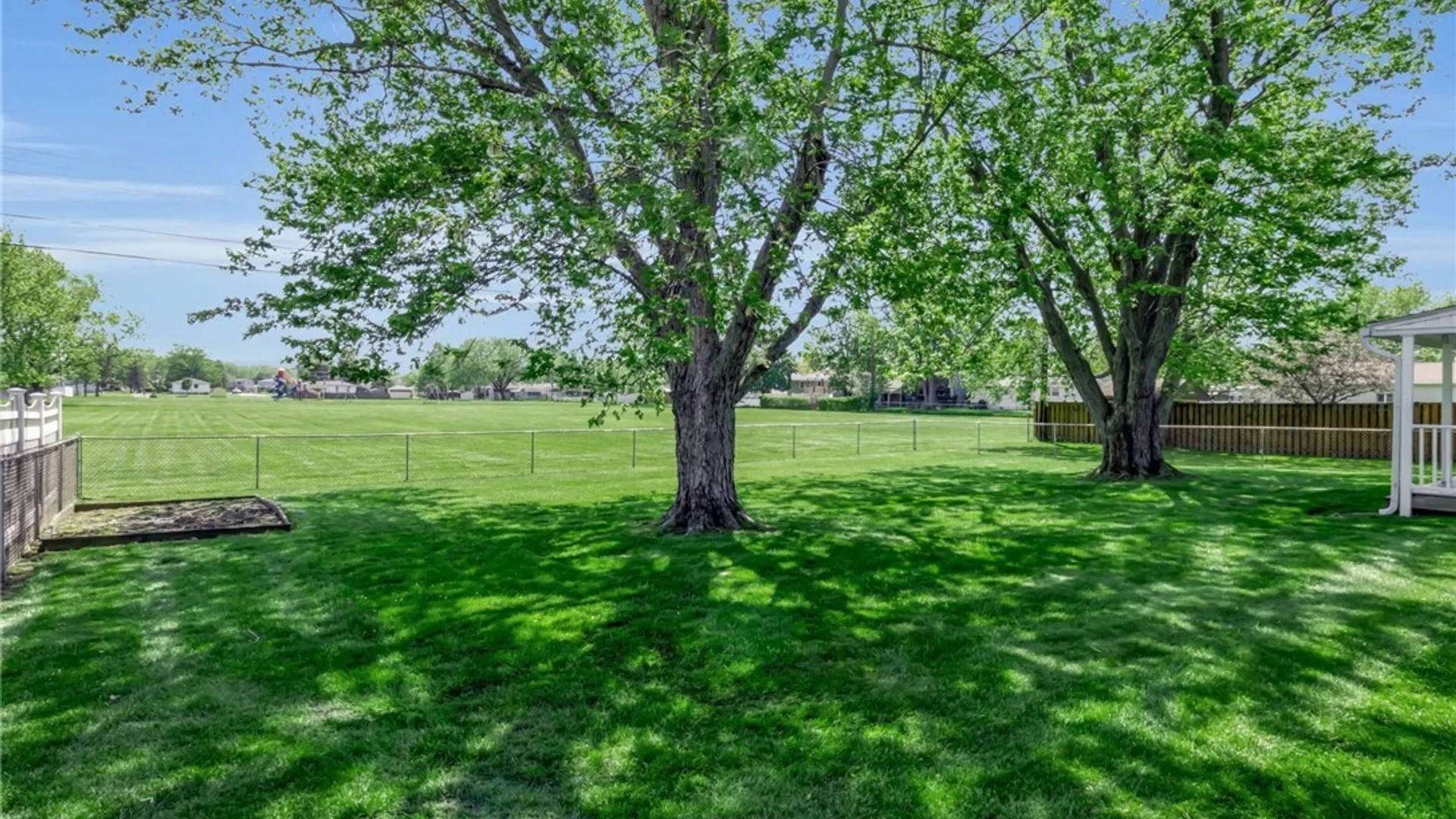 Property at 291 Carriage Park, West Seneca, NY 14224 4