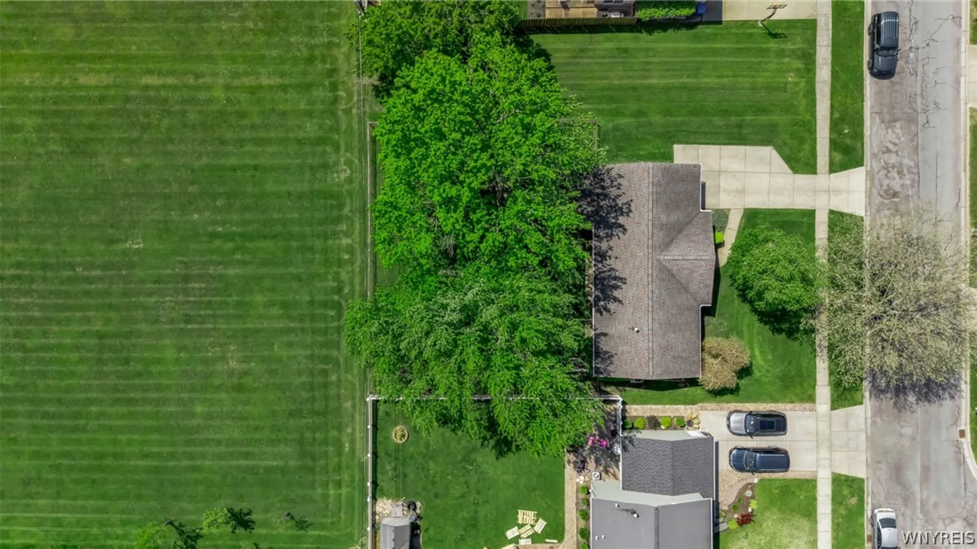 Property at 291 Carriage Park, West Seneca, NY 14224 9