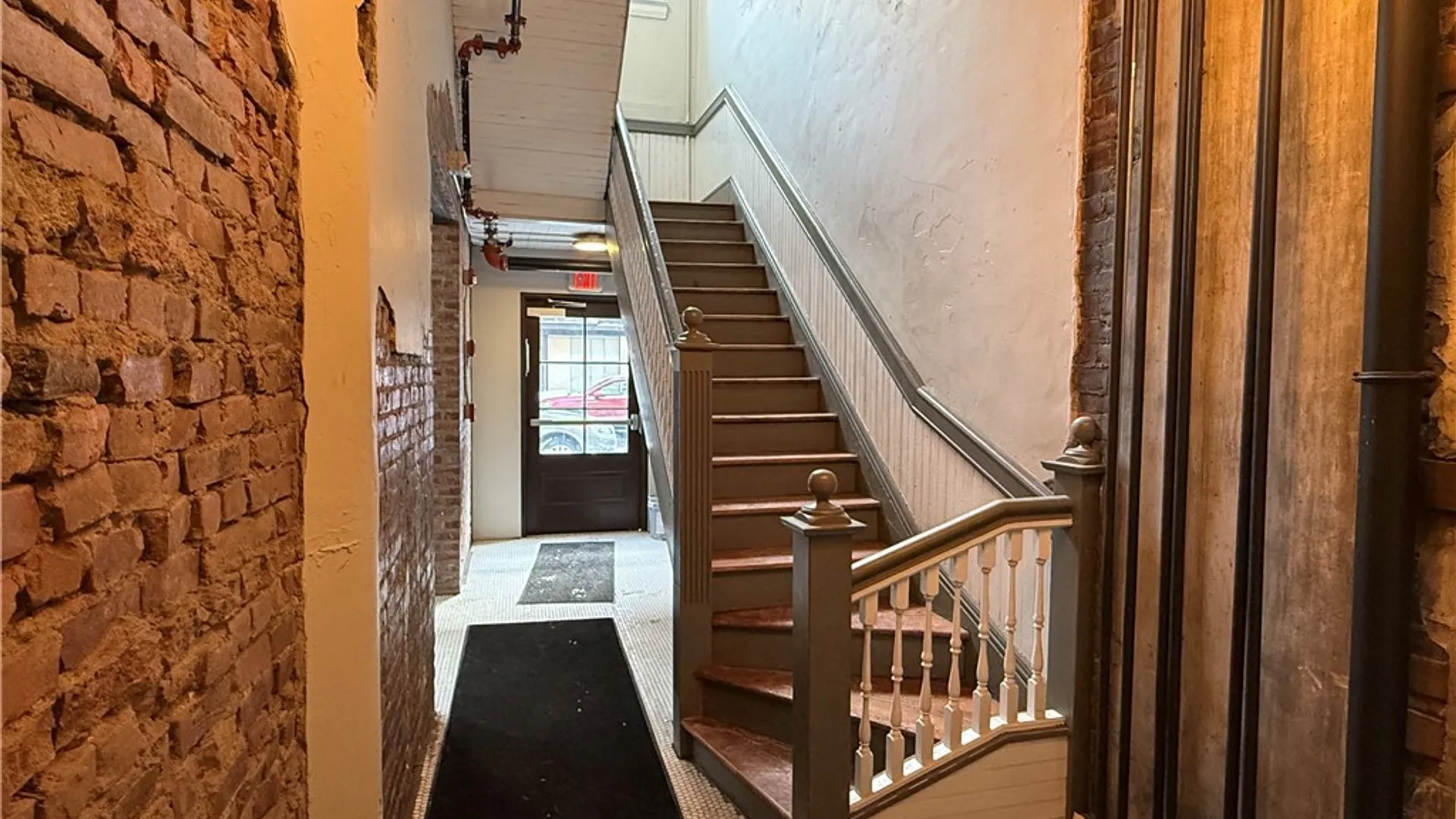 Property at 205 E Jefferson Street, Syracuse, NY 13202 5