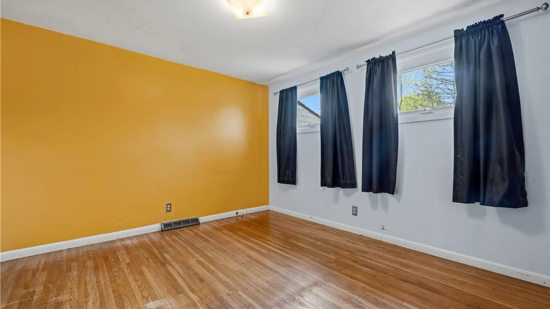 Property at 352 Seneca Place, Lancaster, NY 14086 20