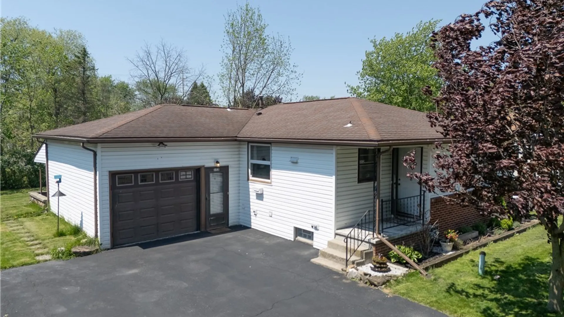 Property at 352 Seneca Place, Lancaster, NY 14086 38