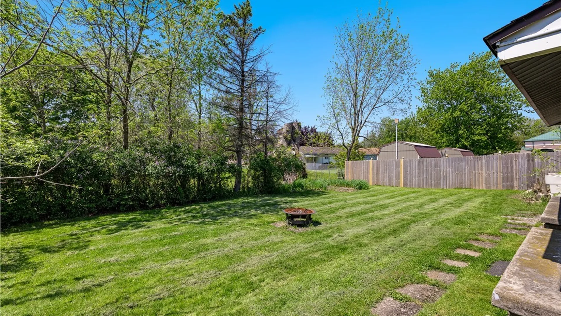 Property at 352 Seneca Place, Lancaster, NY 14086 41