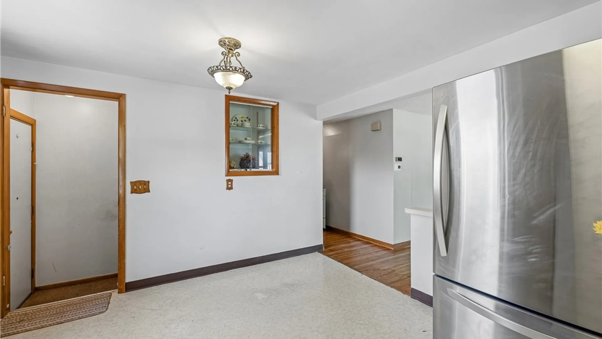 Property at 352 Seneca Place, Lancaster, NY 14086 8