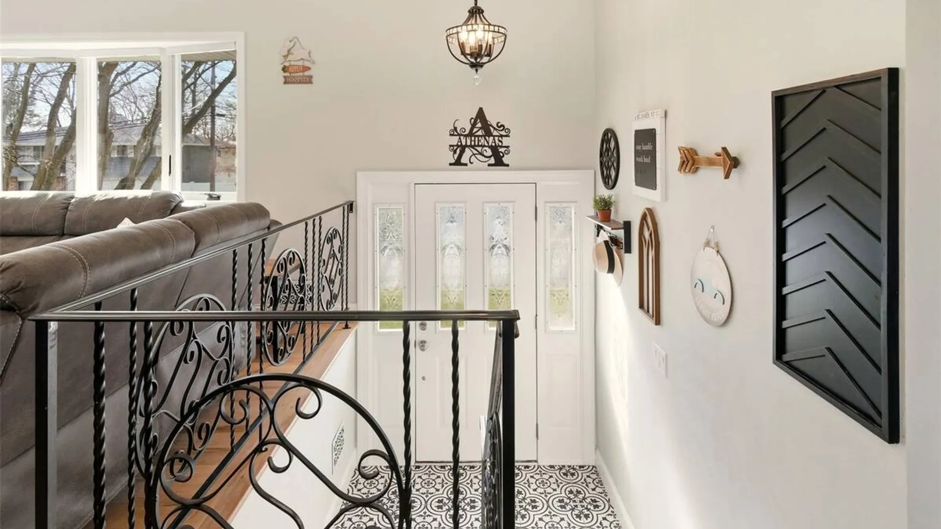 Property at 147 Jackson Avenue S, Saint James, NY 11780 3