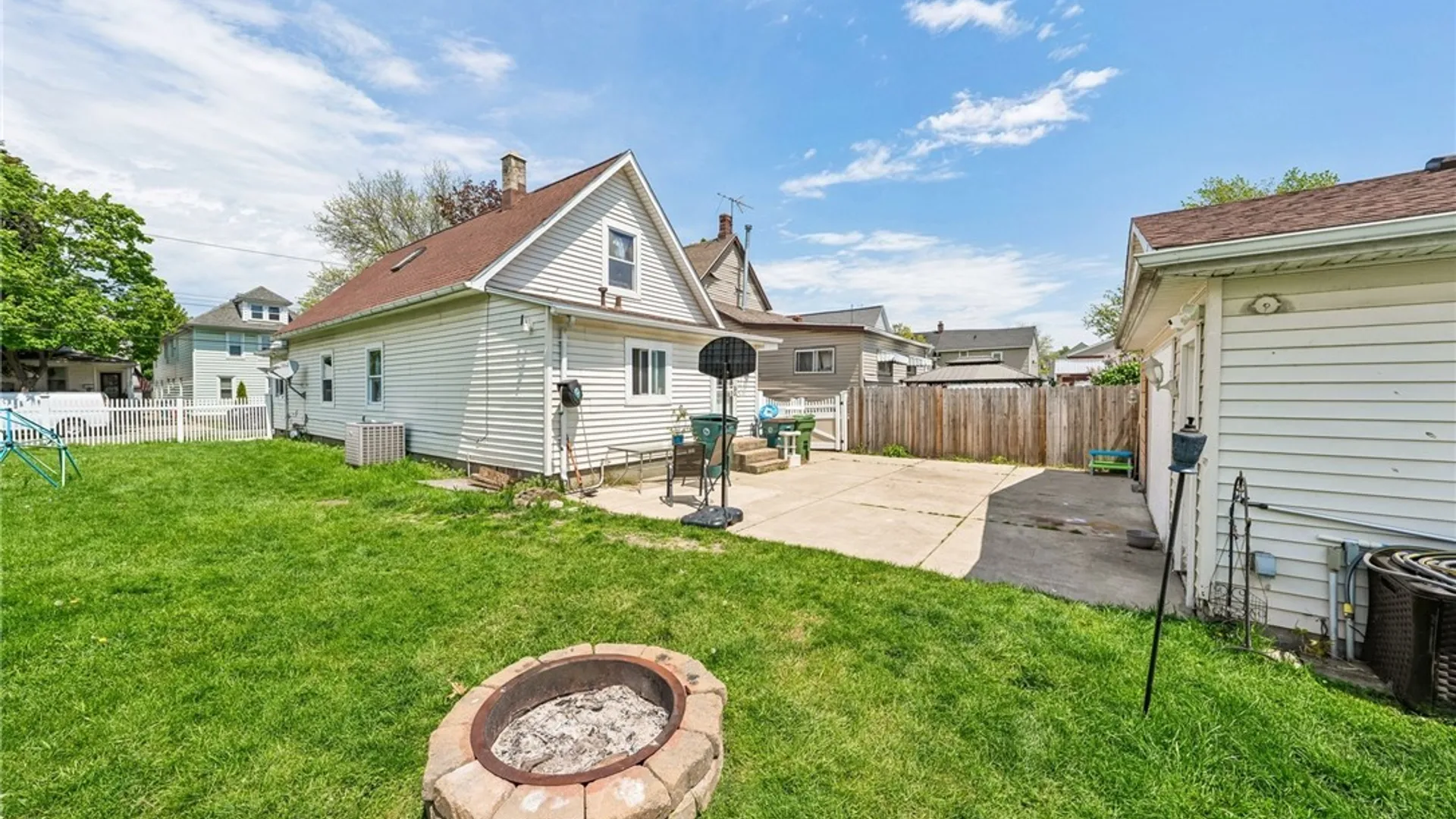 Property at 53 2nd Avenue, North Tonawanda, NY 14120 4