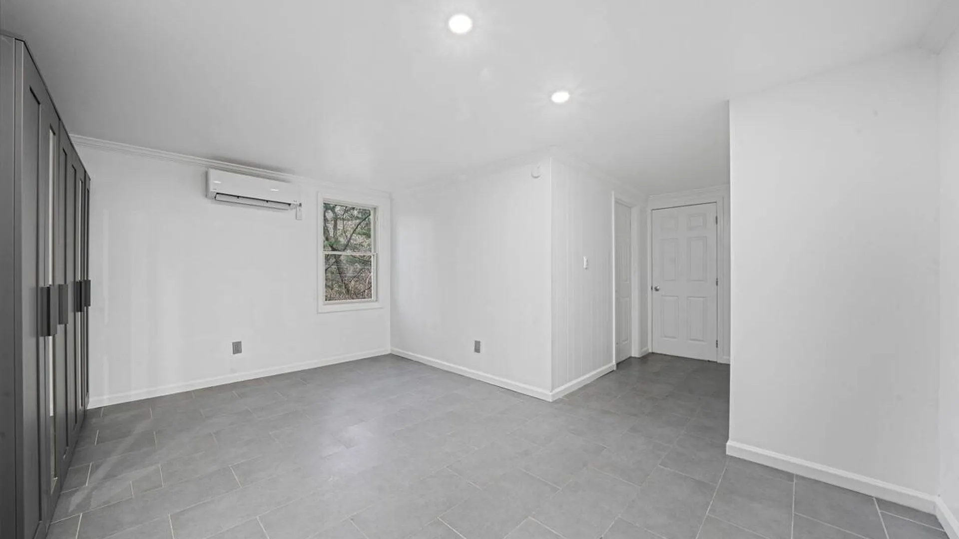 Property at 157 Serpentine Lane, Islandia, NY 11749 22