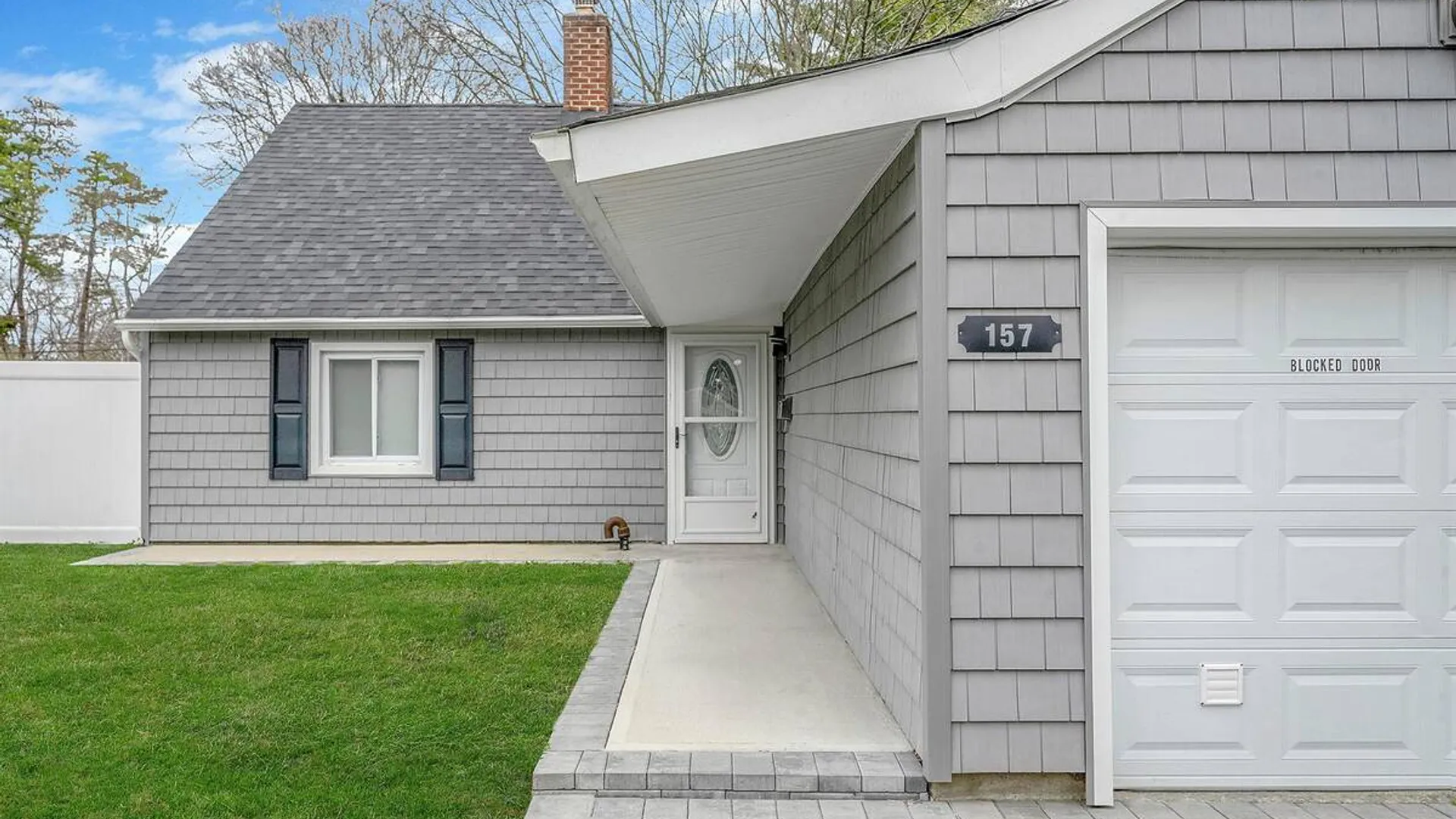 Property at 157 Serpentine Lane, Islandia, NY 11749 4