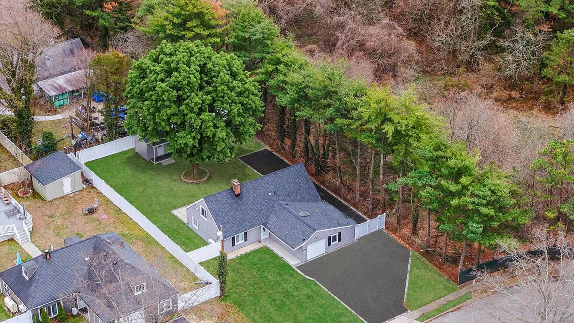 Property at 157 Serpentine Lane, Islandia, NY 11749 41